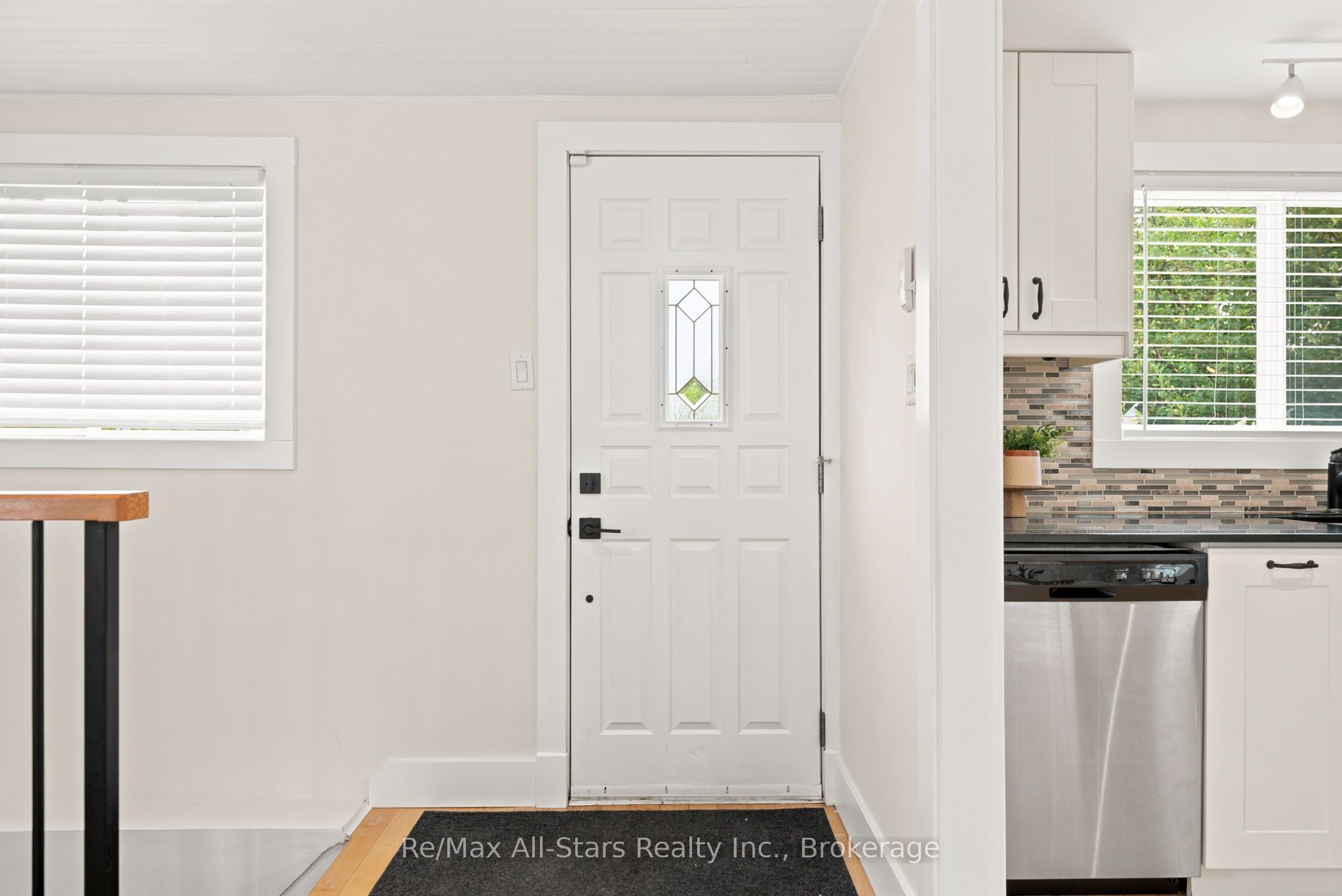 5987 Lakeshore Road, Whitchurch-Stouffville, ON L4A 7X3 photo 5