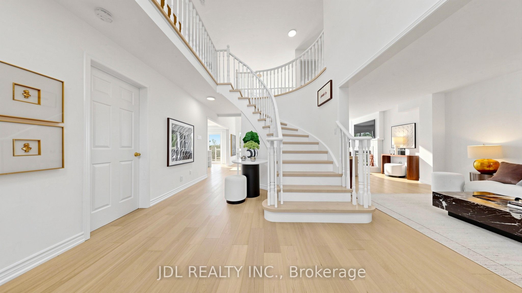 36 Chartwell Crescent, Georgina, ON L4P 3N8 photo 4