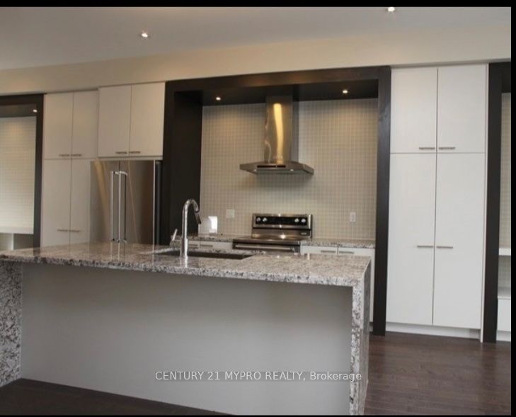 12 Ambler Lane, Richmond Hill, ON L4C 0Z8 photo 3
