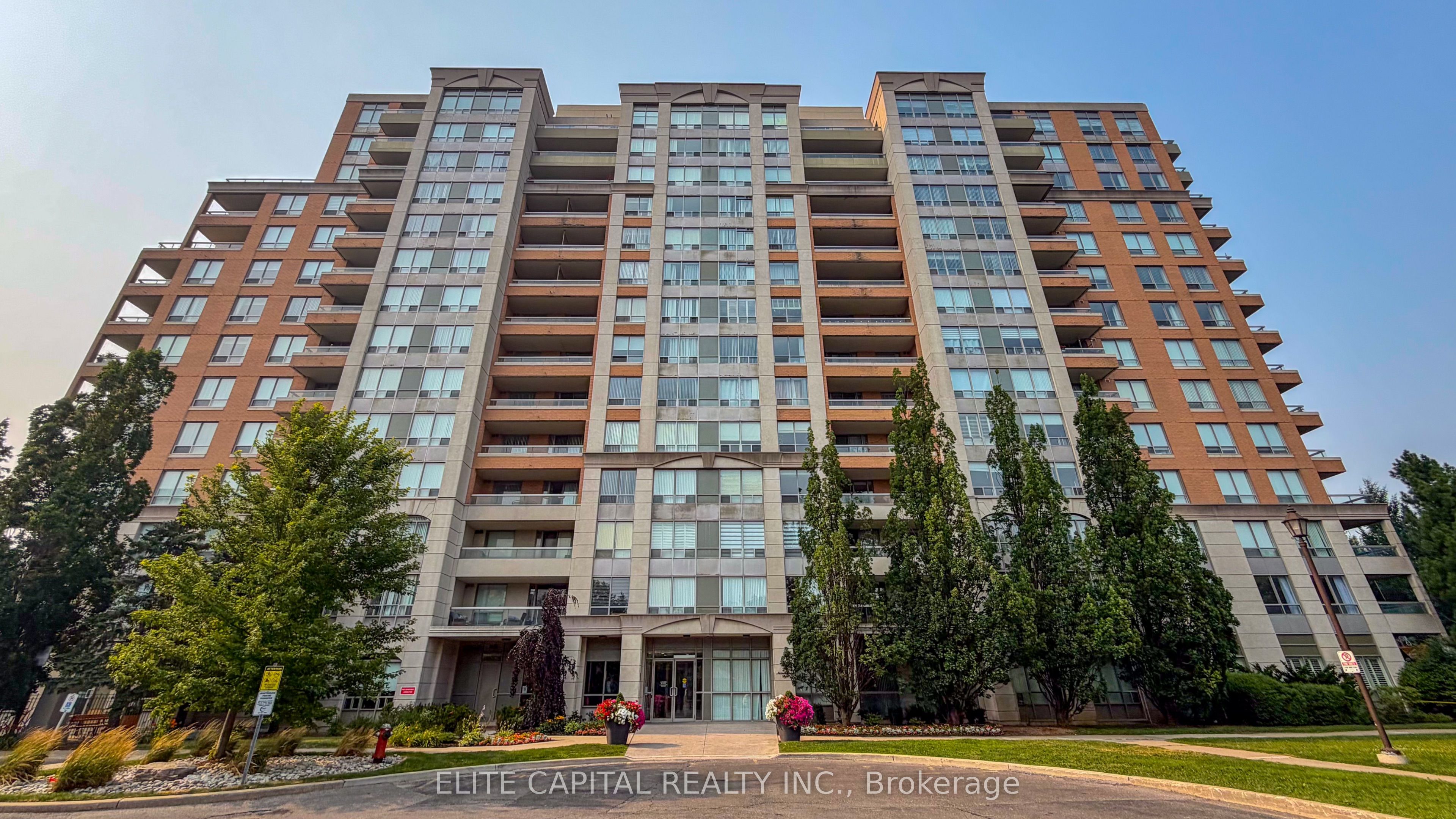 29 Northern Heights Drive 1205, Richmond Hill, ON L4B 4L8 photo 3