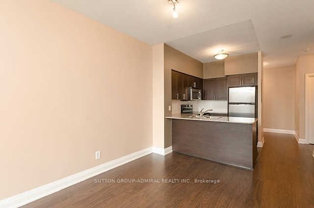 20 North Park Road 106, Vaughan, ON L4J 0G7 photo 5