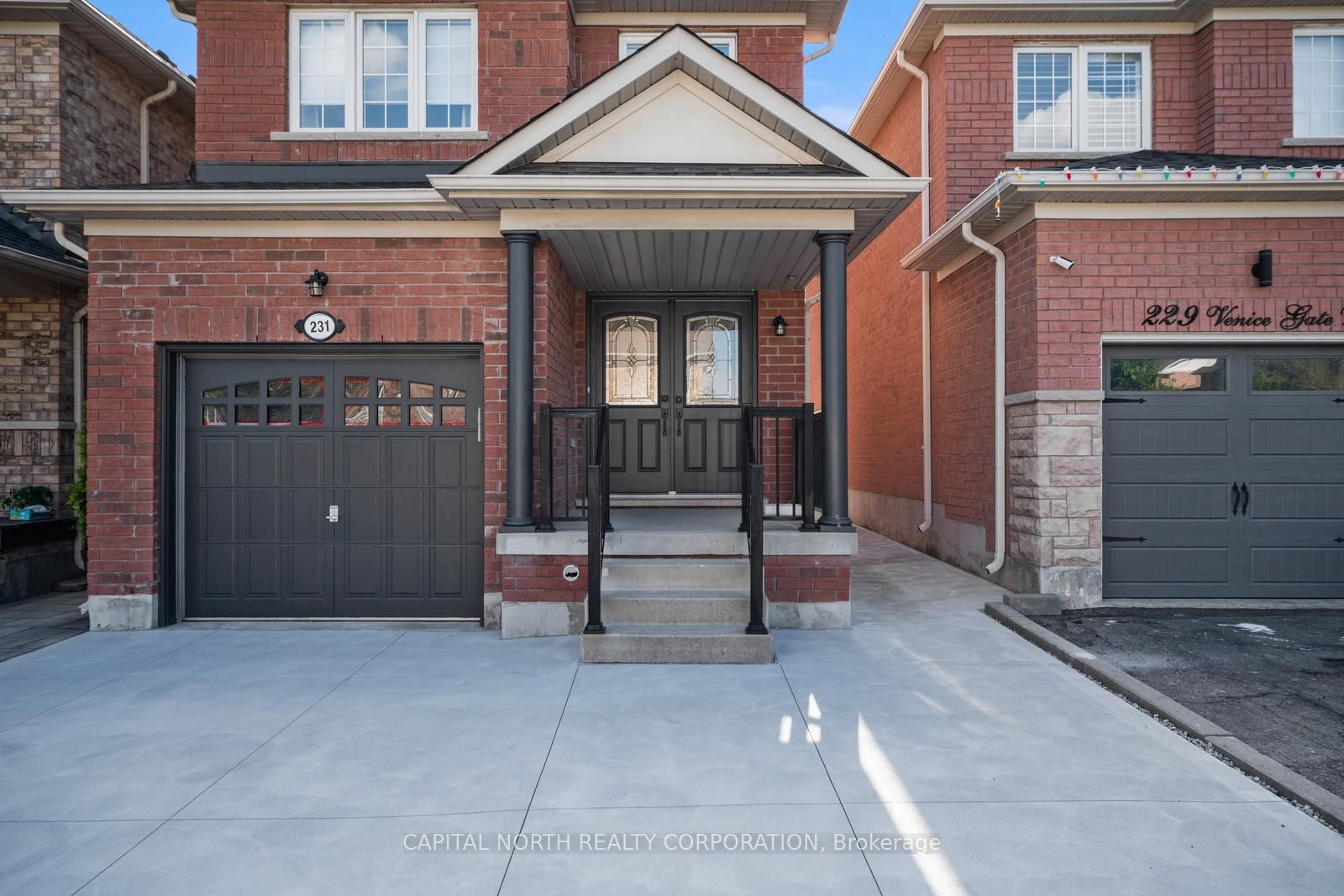 231 Venice Gate Drive, Vaughan, ON L4H 0G1 photo 3