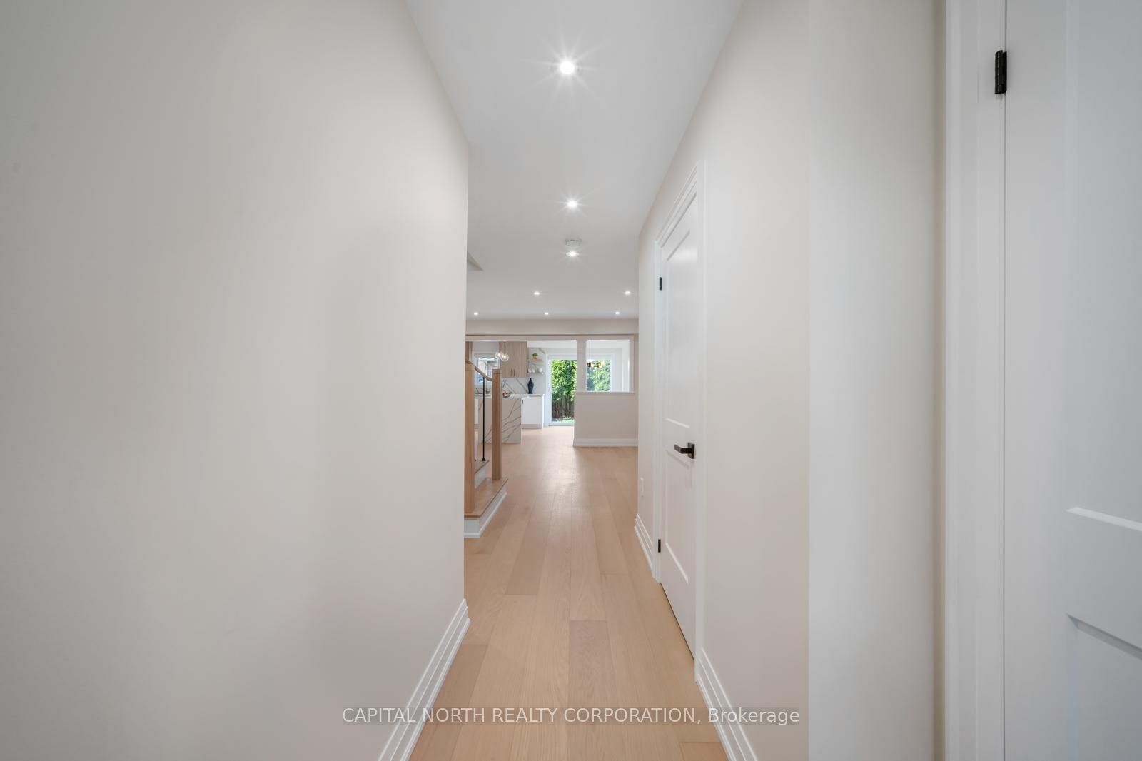 231 Venice Gate Drive, Vaughan, ON L4H 0G1 photo 5