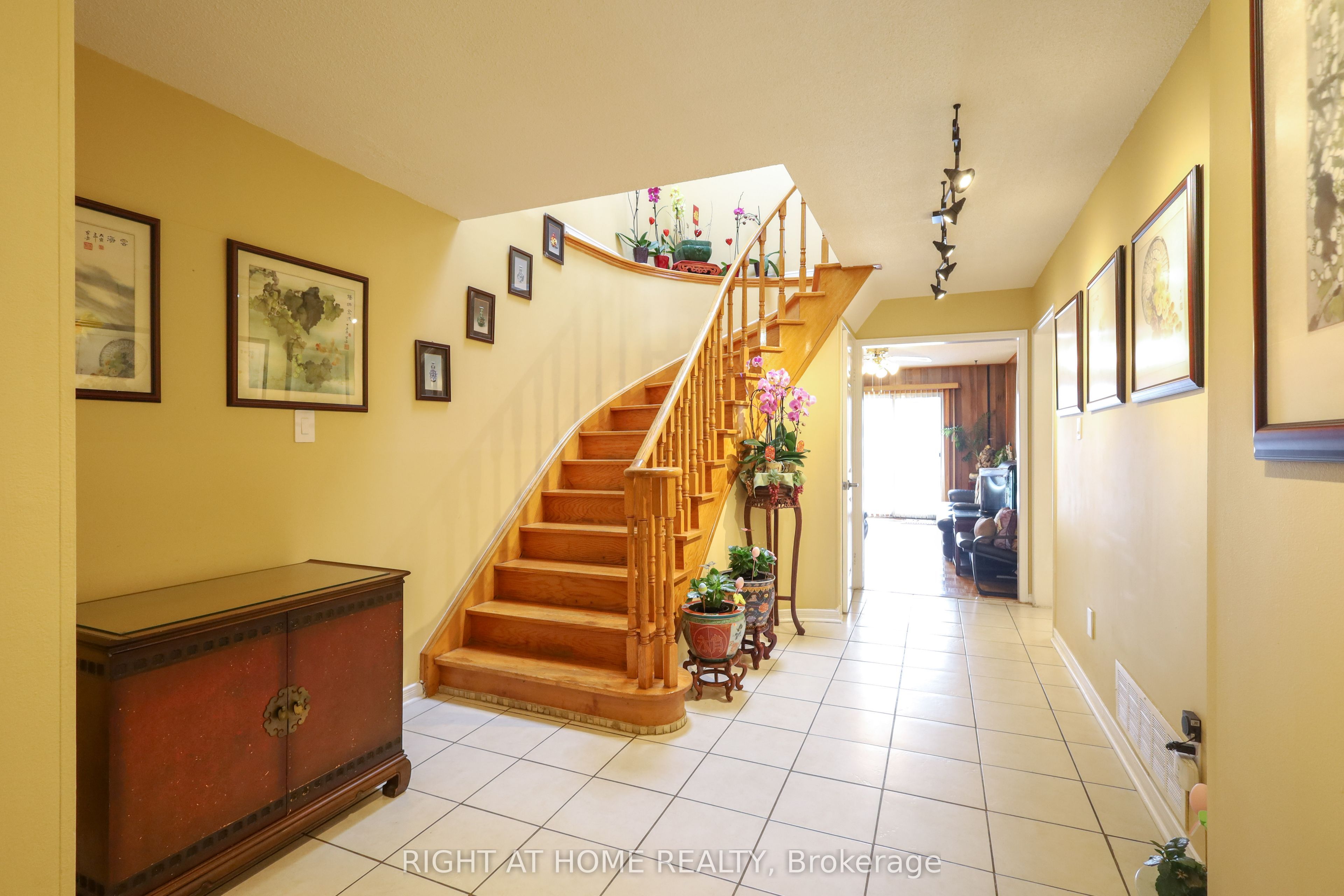 31 Stargell Crescent, Markham, ON L3P 4J7 photo 4
