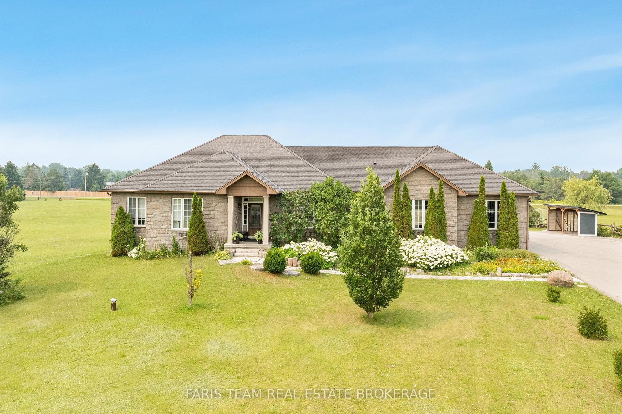 2 Harry Parker Place, Adjala-Tosorontio, ON L0M 1J0 photo 5