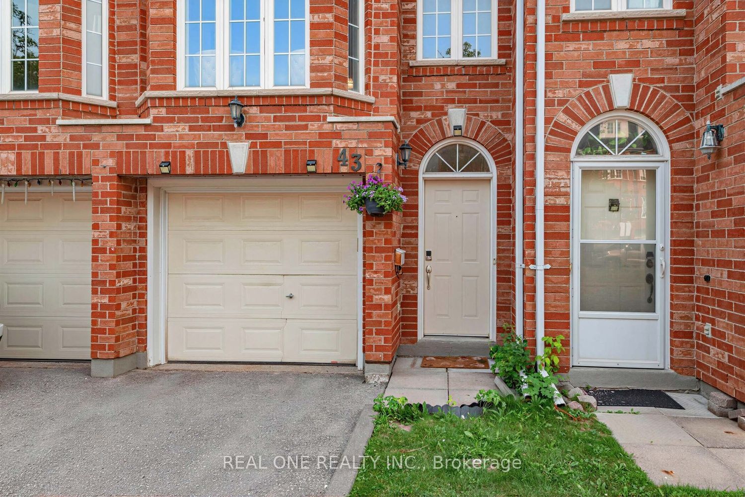 43 Bethune Way, Markham, ON L3S 4A5 photo 2