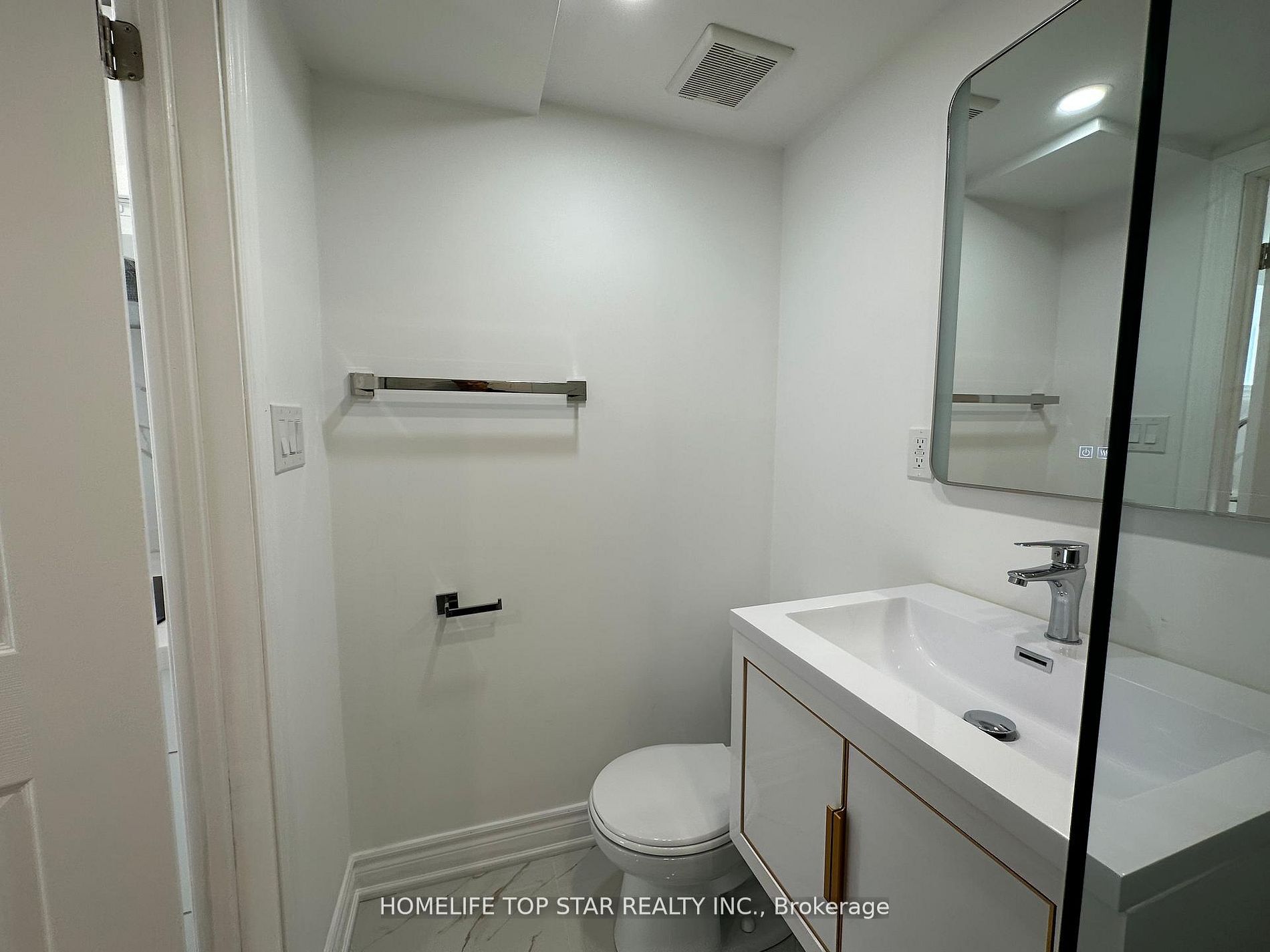 38 Cartier Crescent Basement, Richmond Hill, ON L4C 2N2