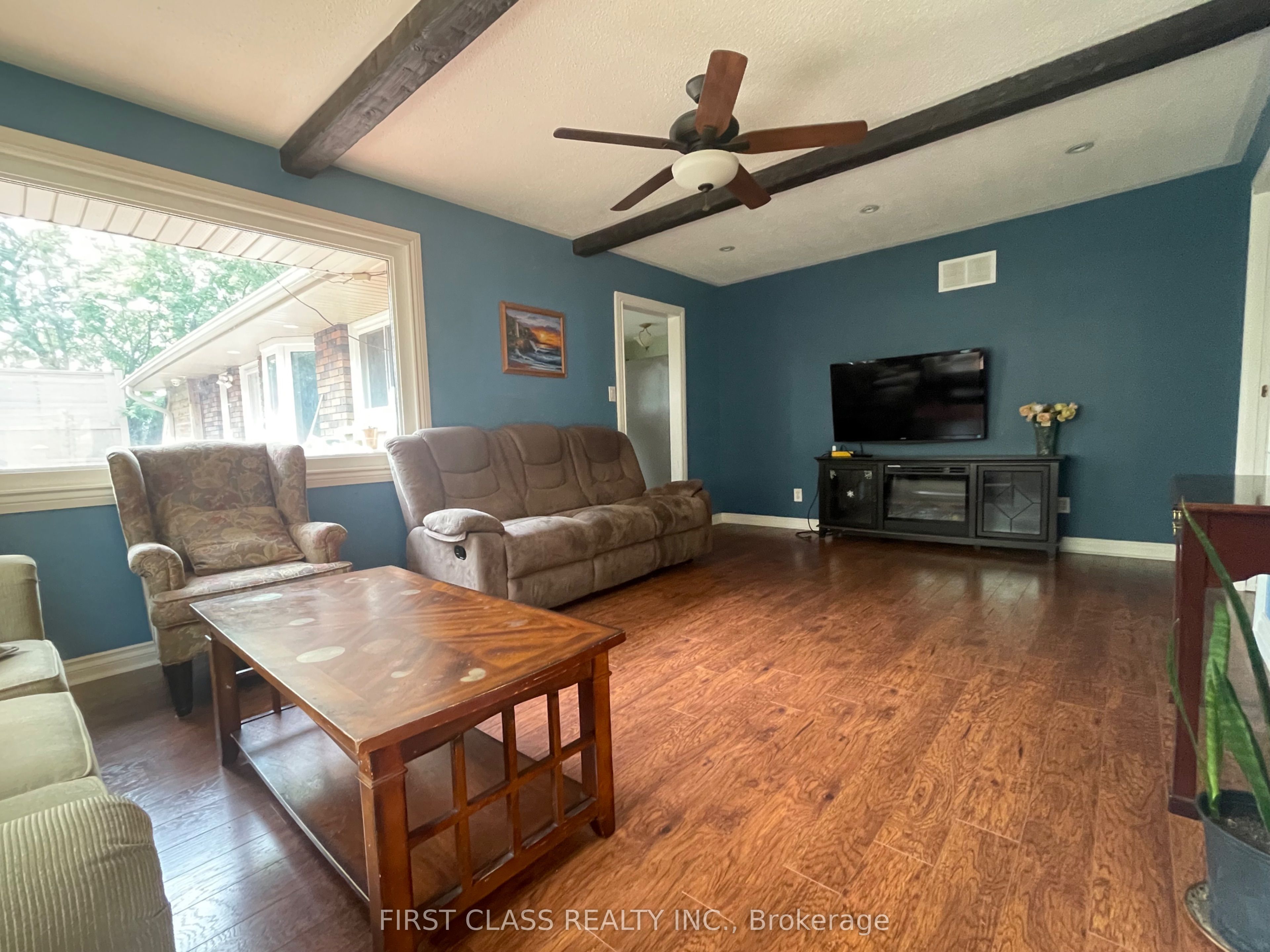 251 Scott Avenue, Newmarket, ON L3Y 4R4 photo 5
