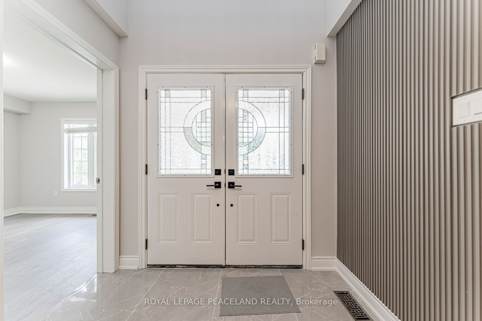 152 Flagstone Way, Newmarket, ON L3X 2Z7 photo 3