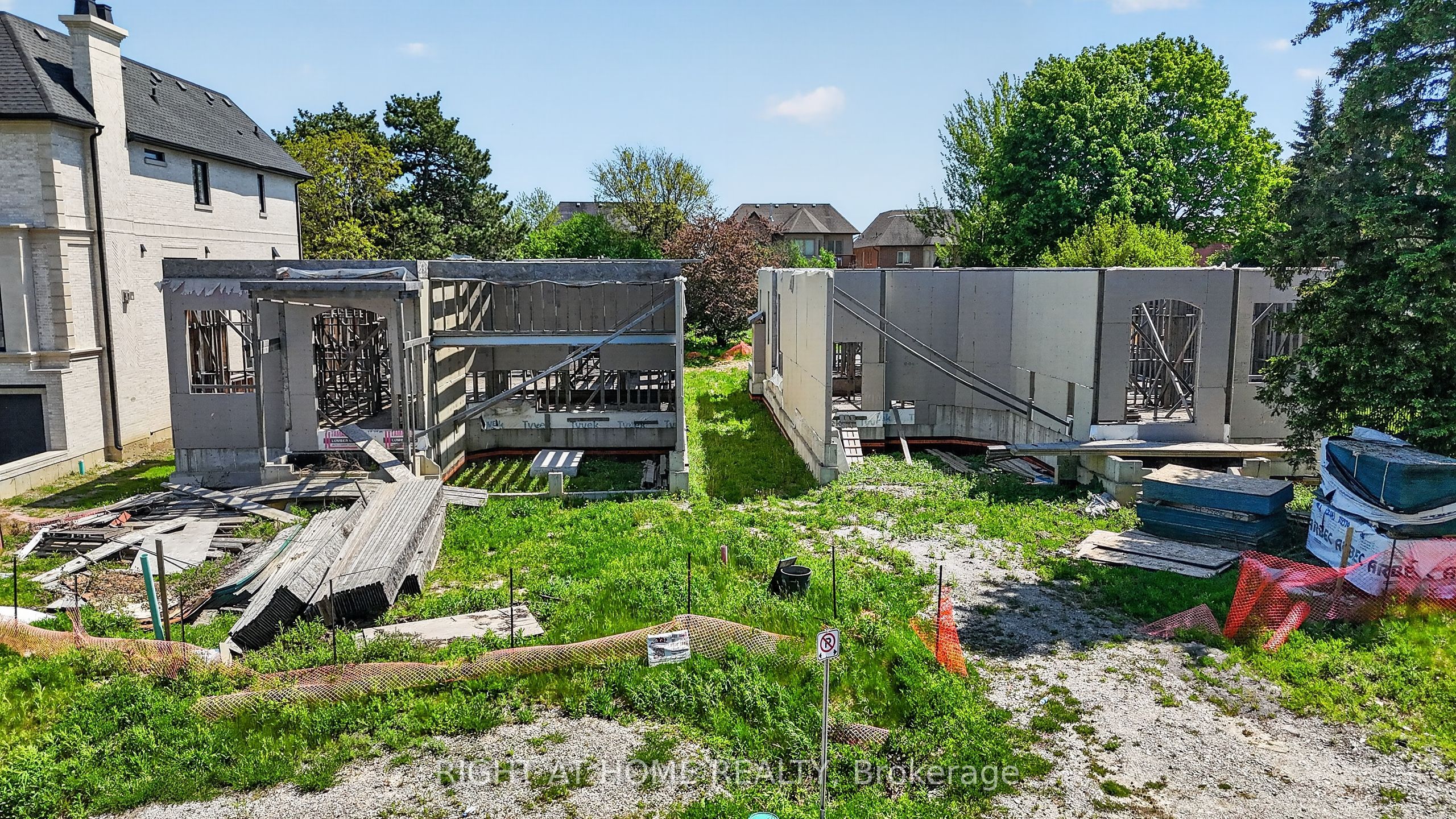 21 Long Hill Drive, Richmond Hill, ON L4E 3M5 photo 5