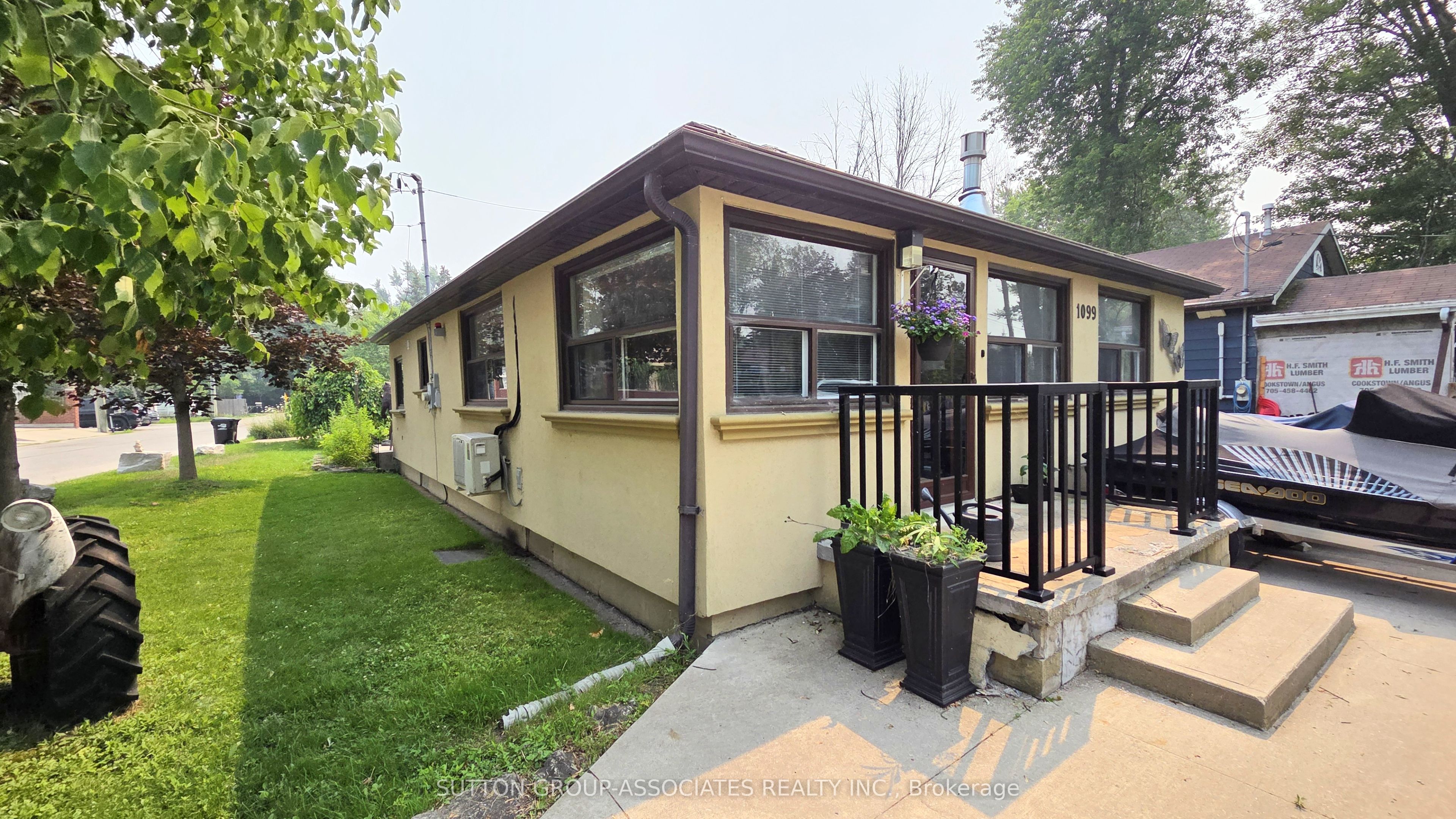 1099 Poplar Drive, Innisfil, ON L0L 1R0