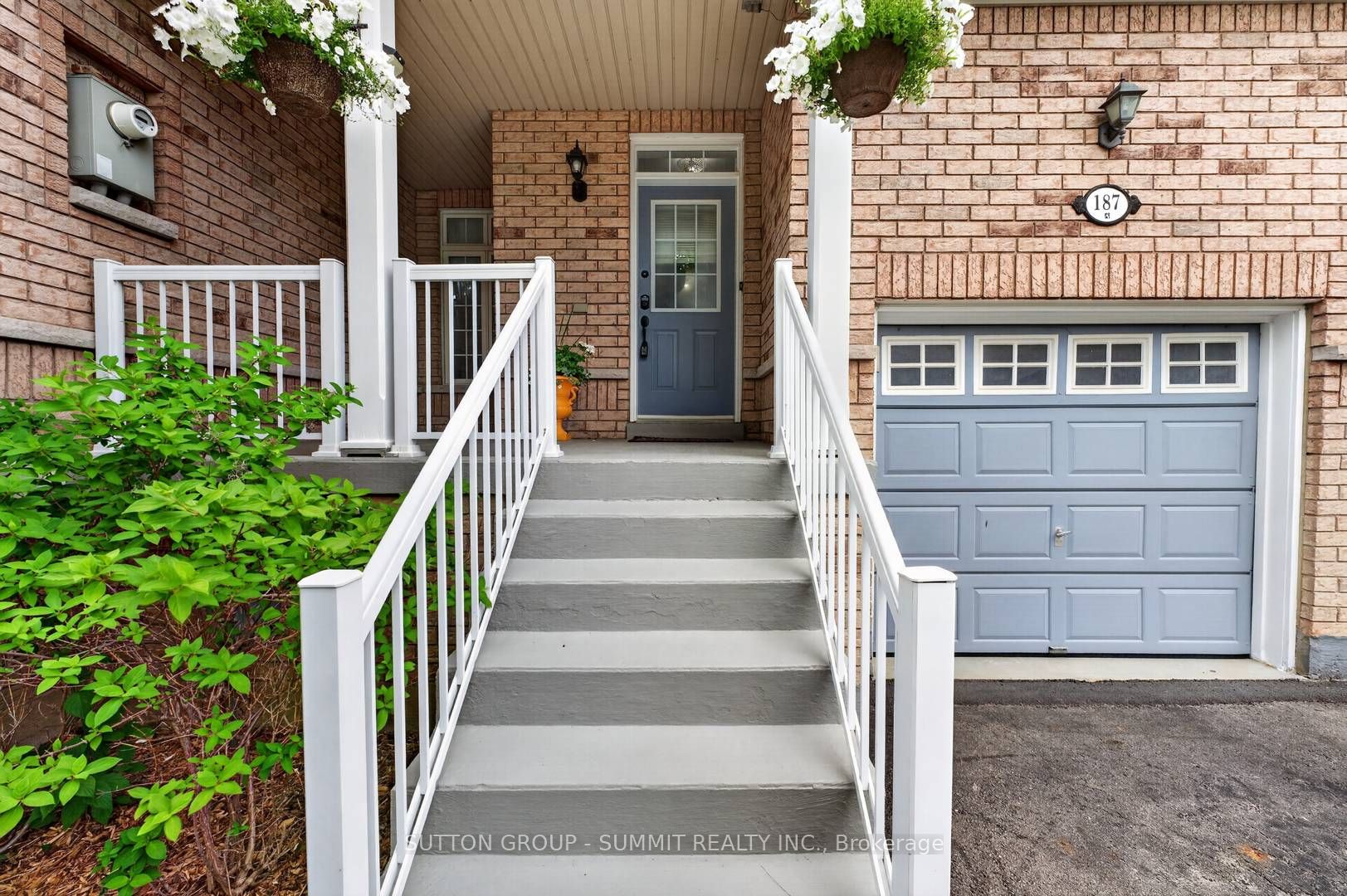 187 Kirkvalley Crescent, Aurora, ON L4G 7S4 photo 2