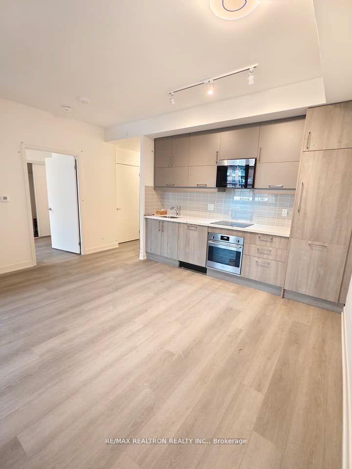8119 Birchmount Road 1205, Markham, ON L6G 0H5 photo 2