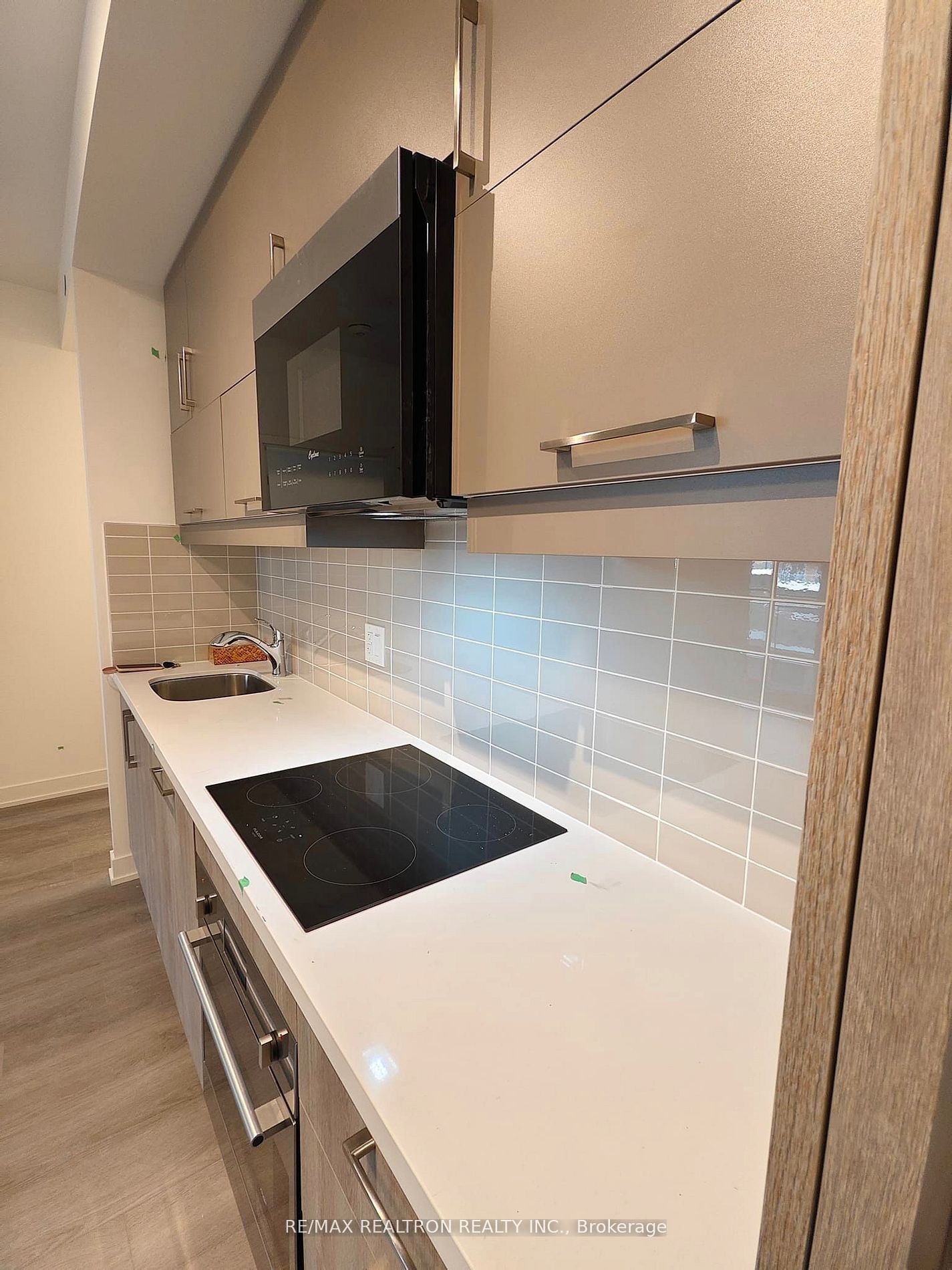 8119 Birchmount Road 1205, Markham, ON L6G 0H5 photo 5