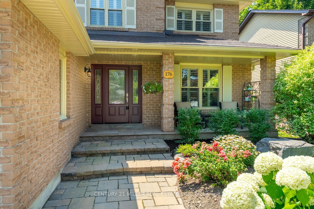 176 Willow Lane, Newmarket, ON L3Y 6R8 photo 4
