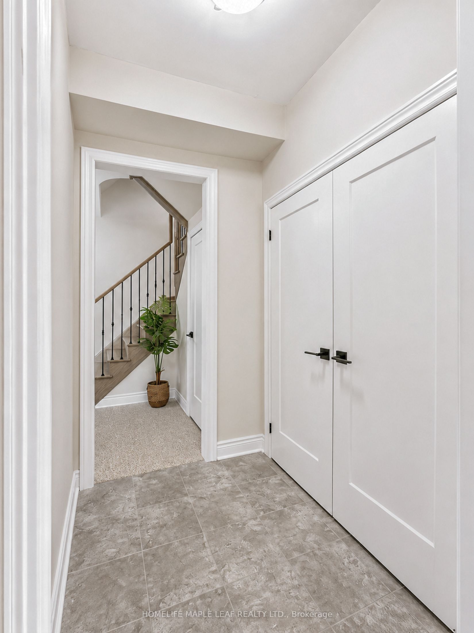 11 Aylin Crescent, Vaughan, ON L6A 4Z8 photo 2