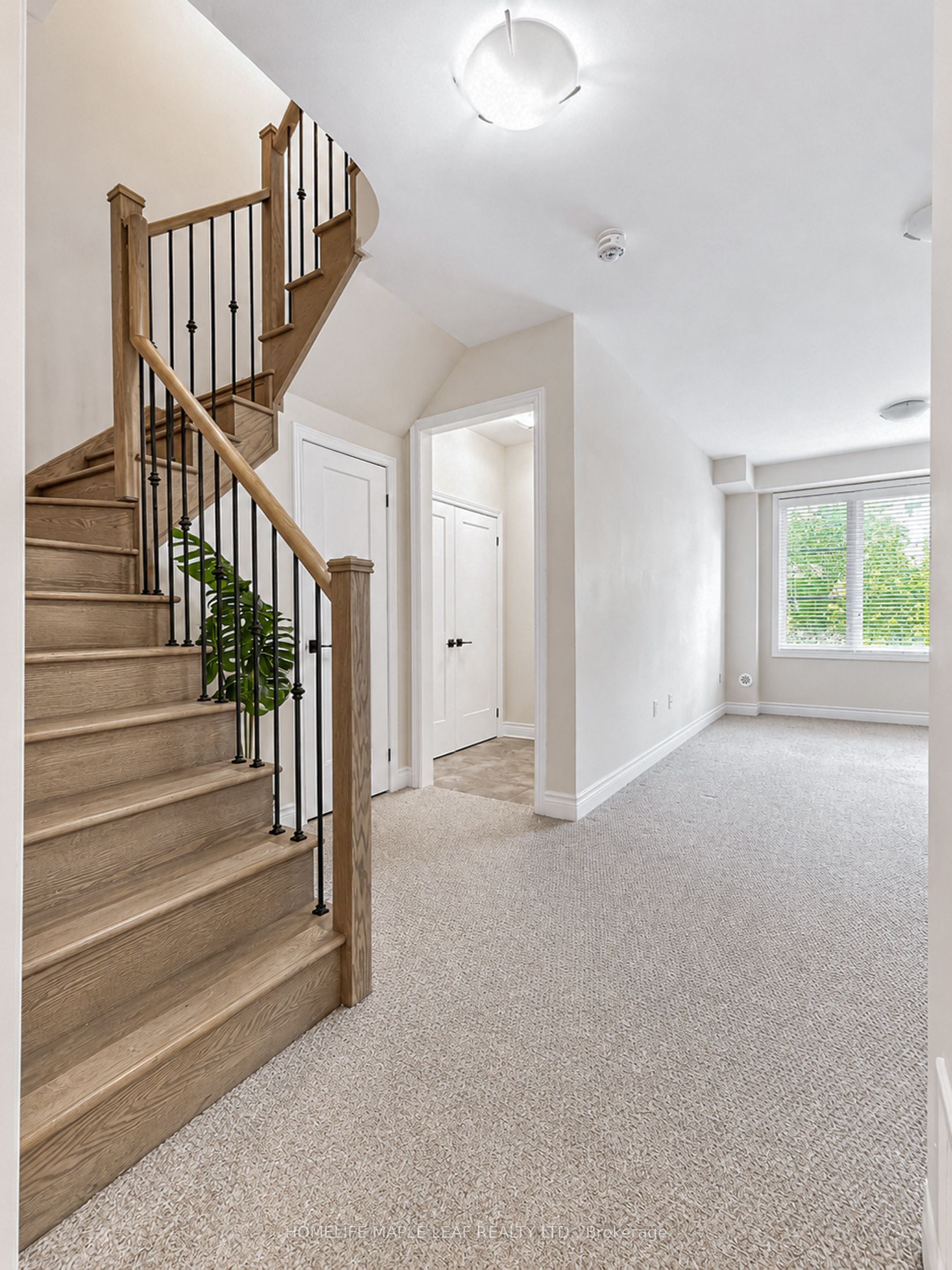 11 Aylin Crescent, Vaughan, ON L6A 4Z8 photo 3