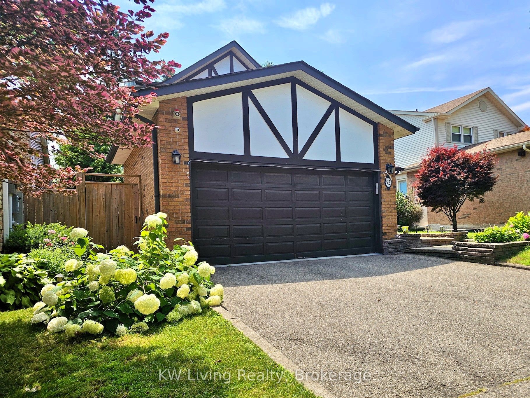 92 Breckonwood Crescent, Markham, ON L3T 5E8 photo 2