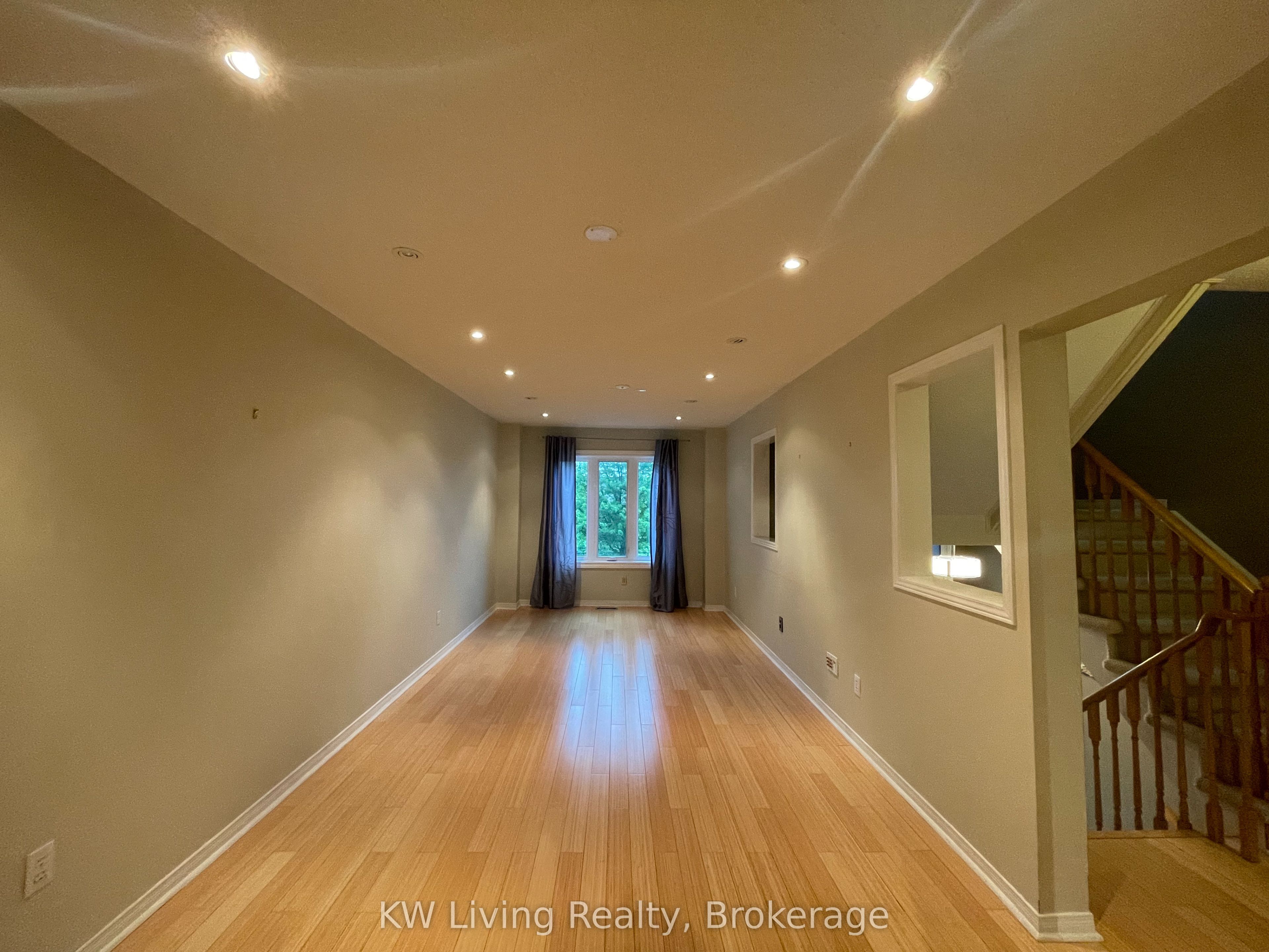 60 Coburg Crescent, Richmond Hill, ON L4B 4E2 photo 5