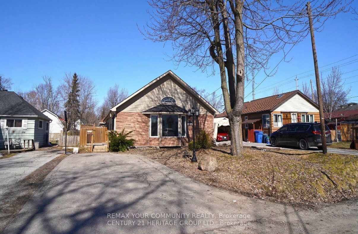 236 Simcoe Avenue, Georgina, ON L4P 2H8 photo 3