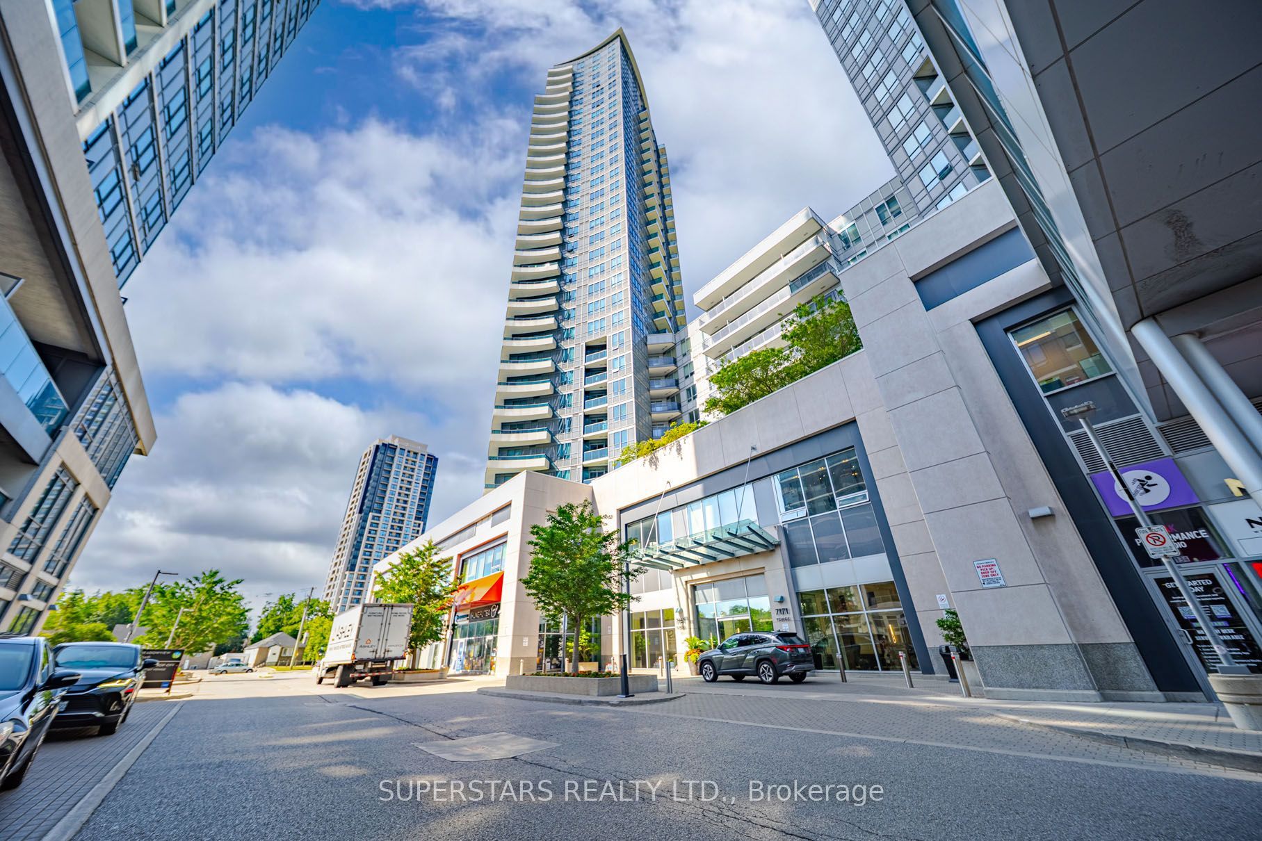 7161 Yonge Street 1626, Markham, ON L3T 0C8 photo 2