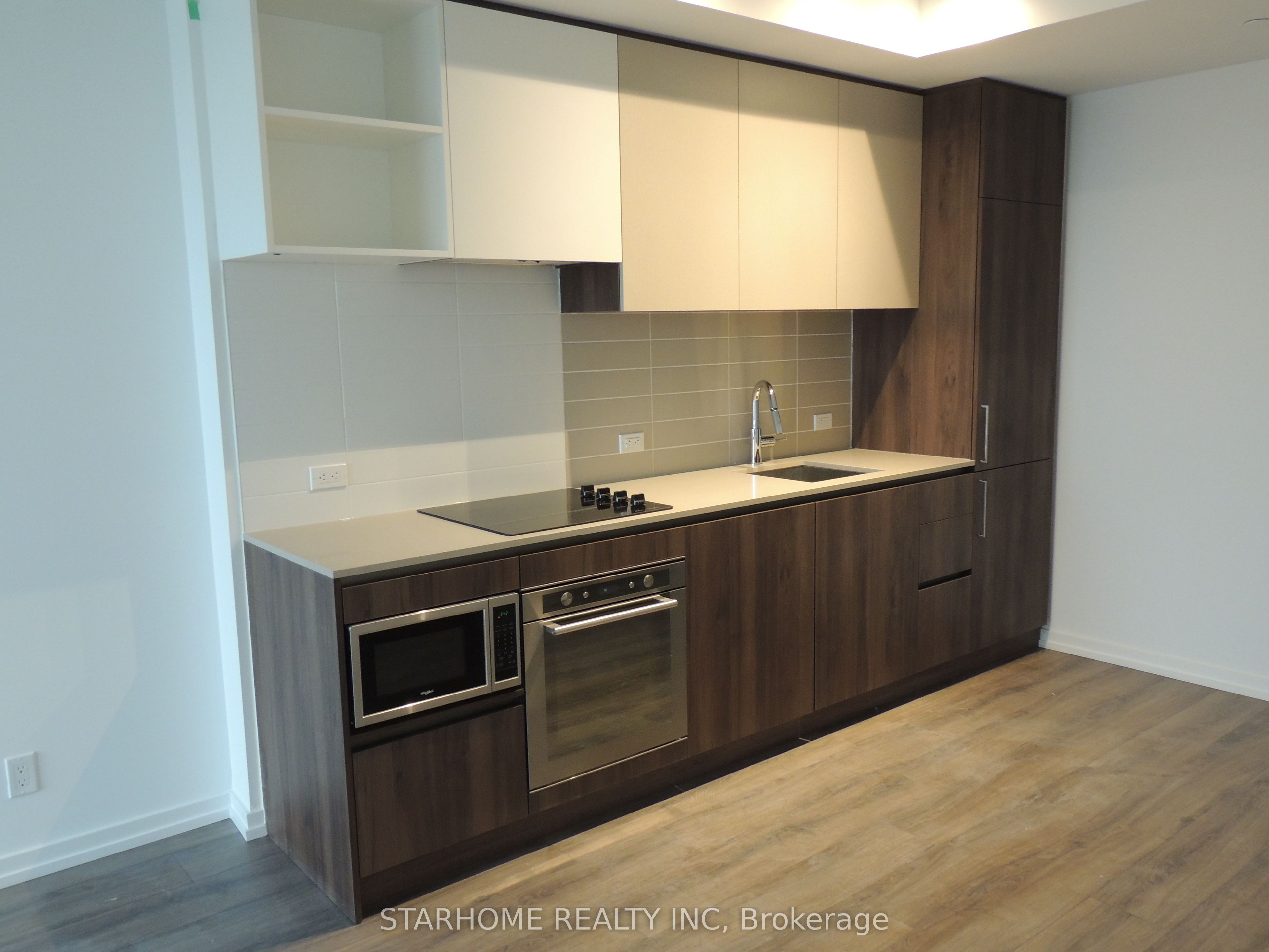 1000 Portage Parkway 1515, Vaughan, ON L4K 0L1 photo 3