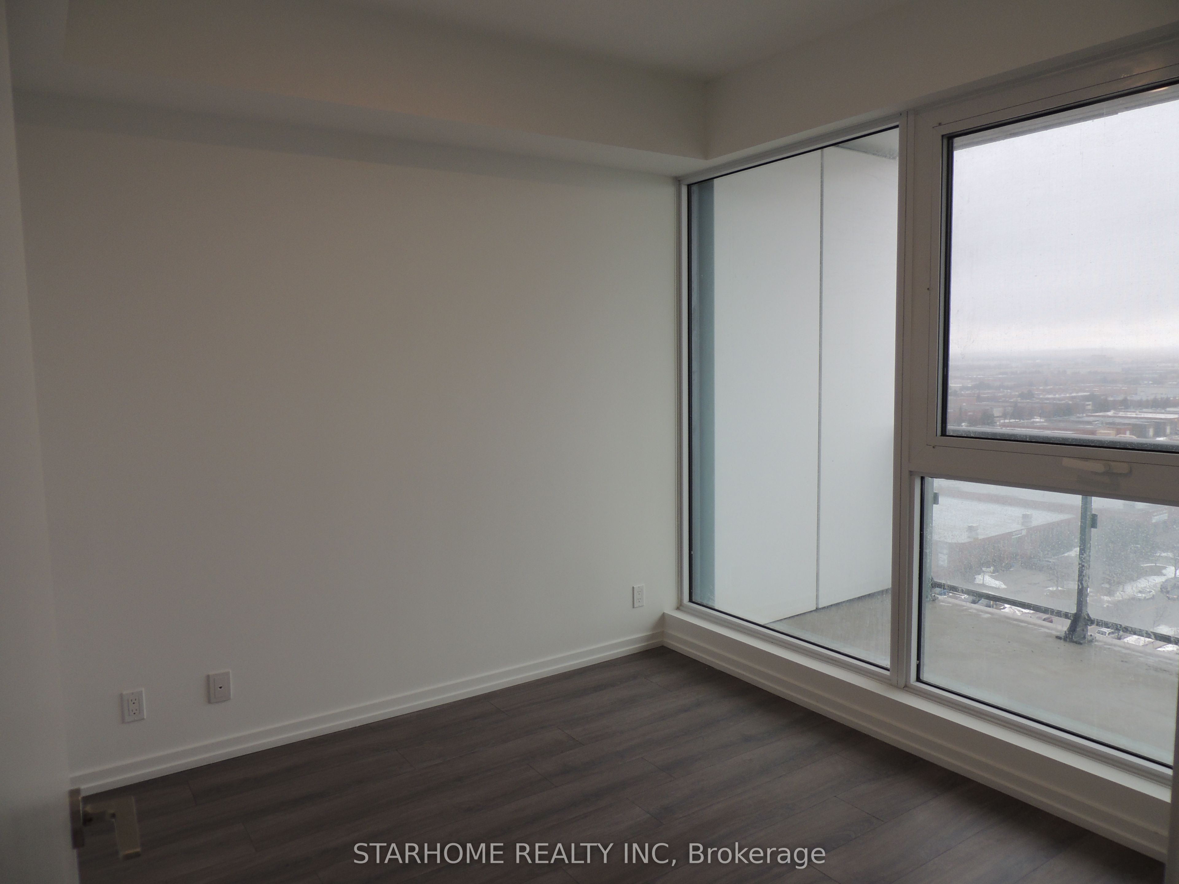 1000 Portage Parkway 1515, Vaughan, ON L4K 0L1 photo 4