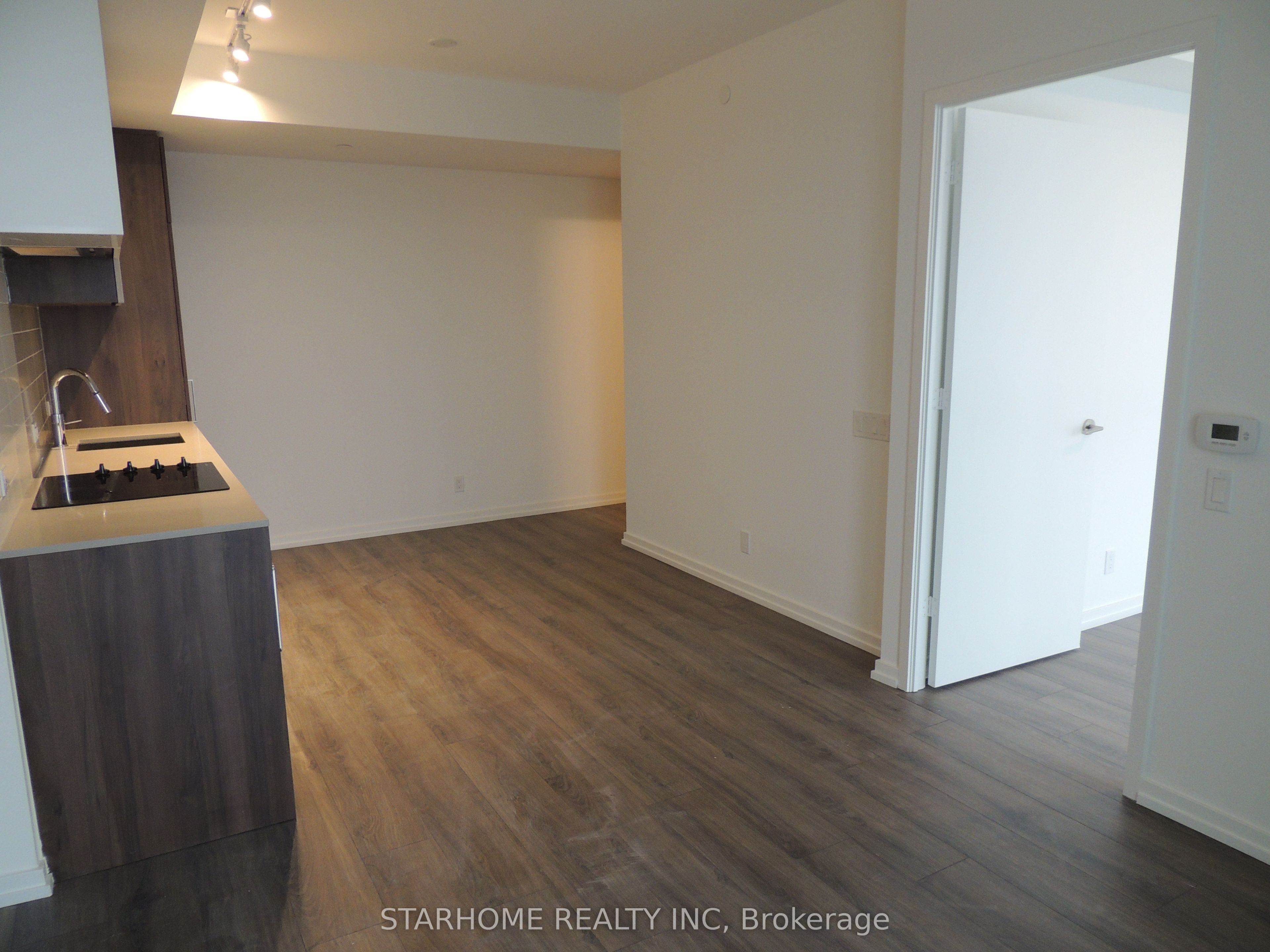 1000 Portage Parkway 1515, Vaughan, ON L4K 0L1 photo 5