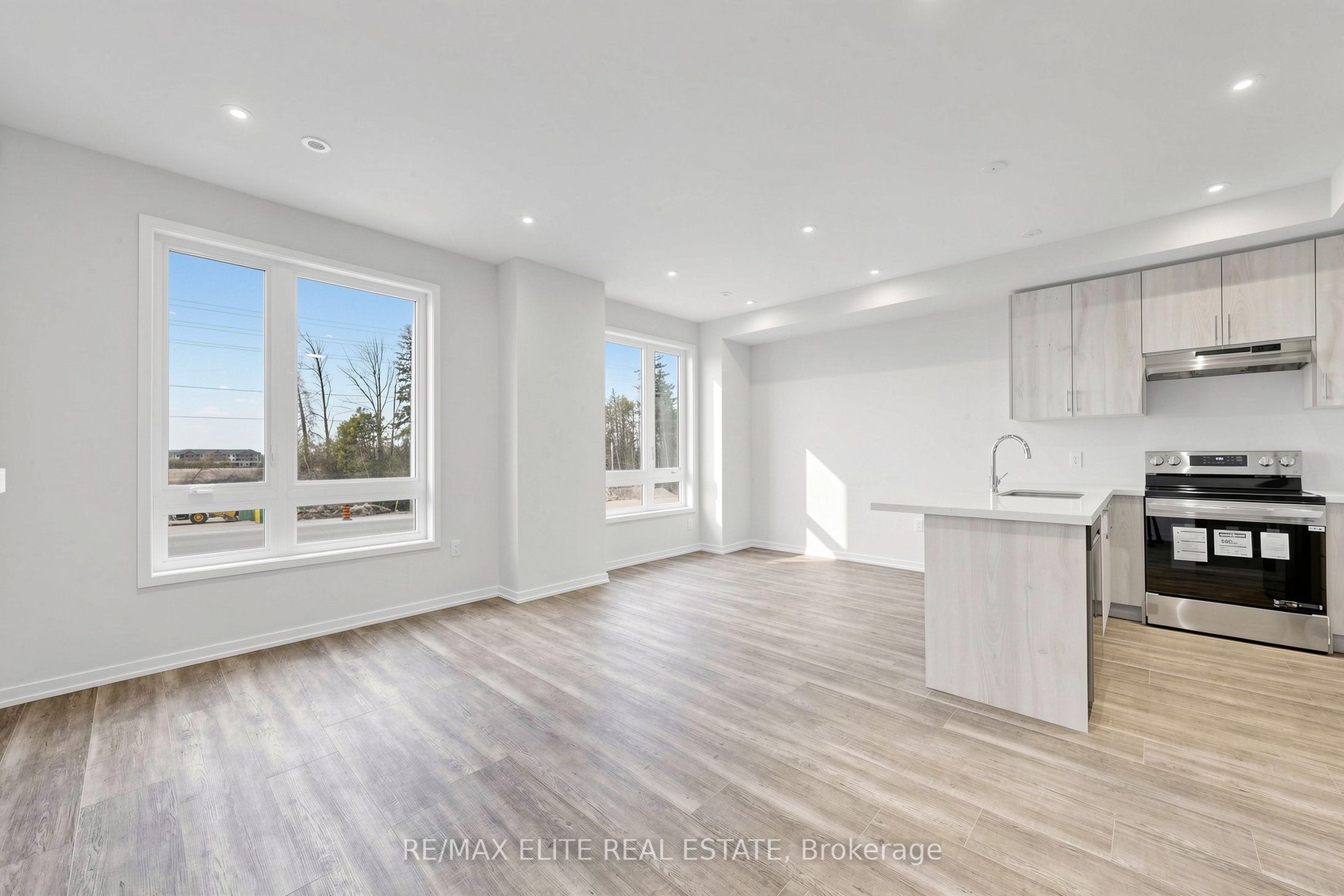 1422 19th Avenue, Richmond Hill, ON L4E 3R9 photo 5