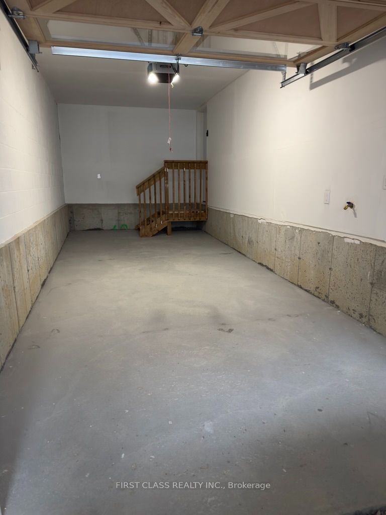 27 Arbour Green Cres Crescent, Vaughan, ON L4H 4V2 photo 5