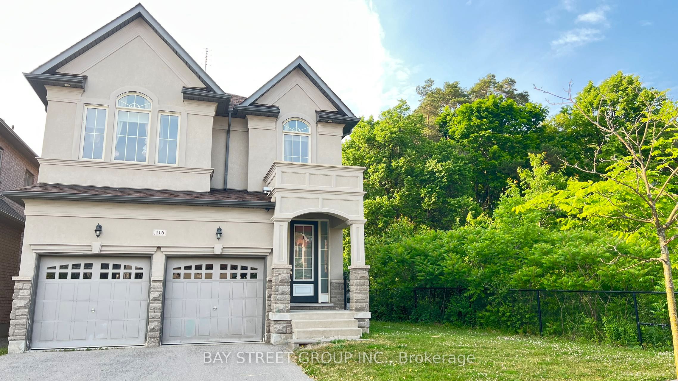 116 Riding Mountain Drive, Richmond Hill, ON L4E 0V1 photo 2