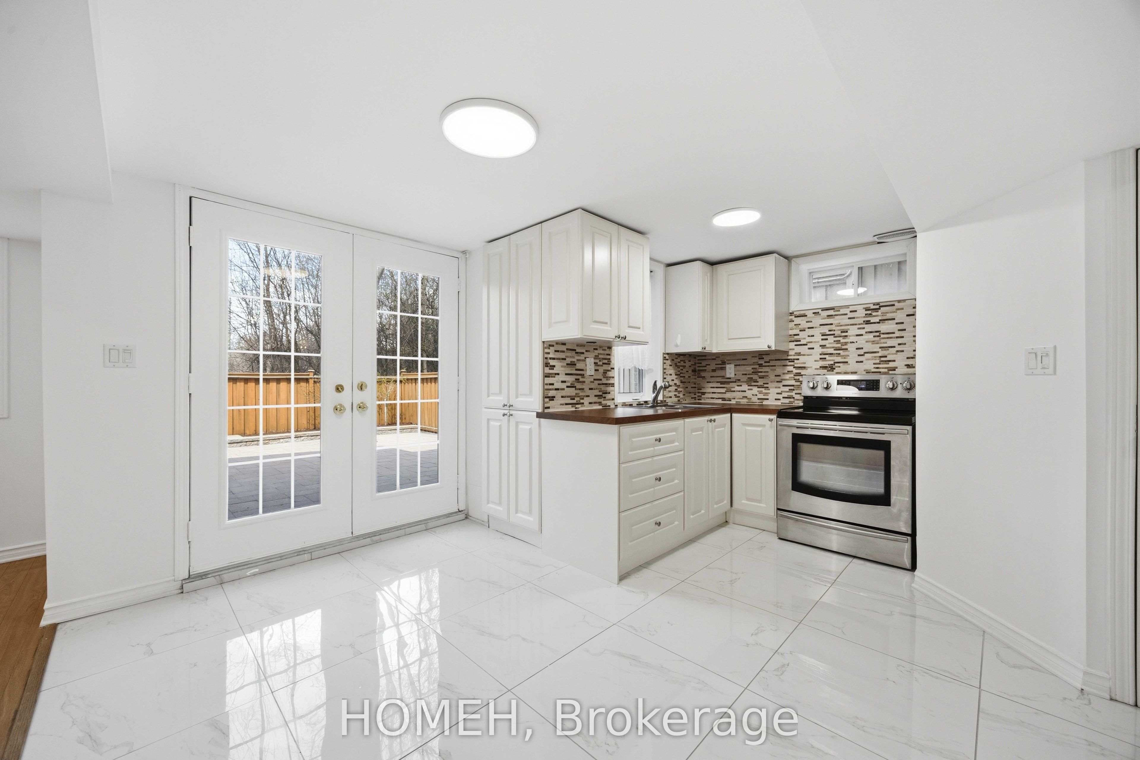 94 Dovetail Drive Walk out Basement, Richmond Hill, ON L4E 5A7