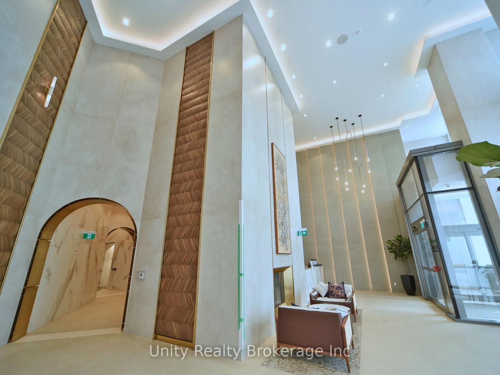 1000 Portage Parkway 305, Vaughan, ON L4K 0L1 photo 5