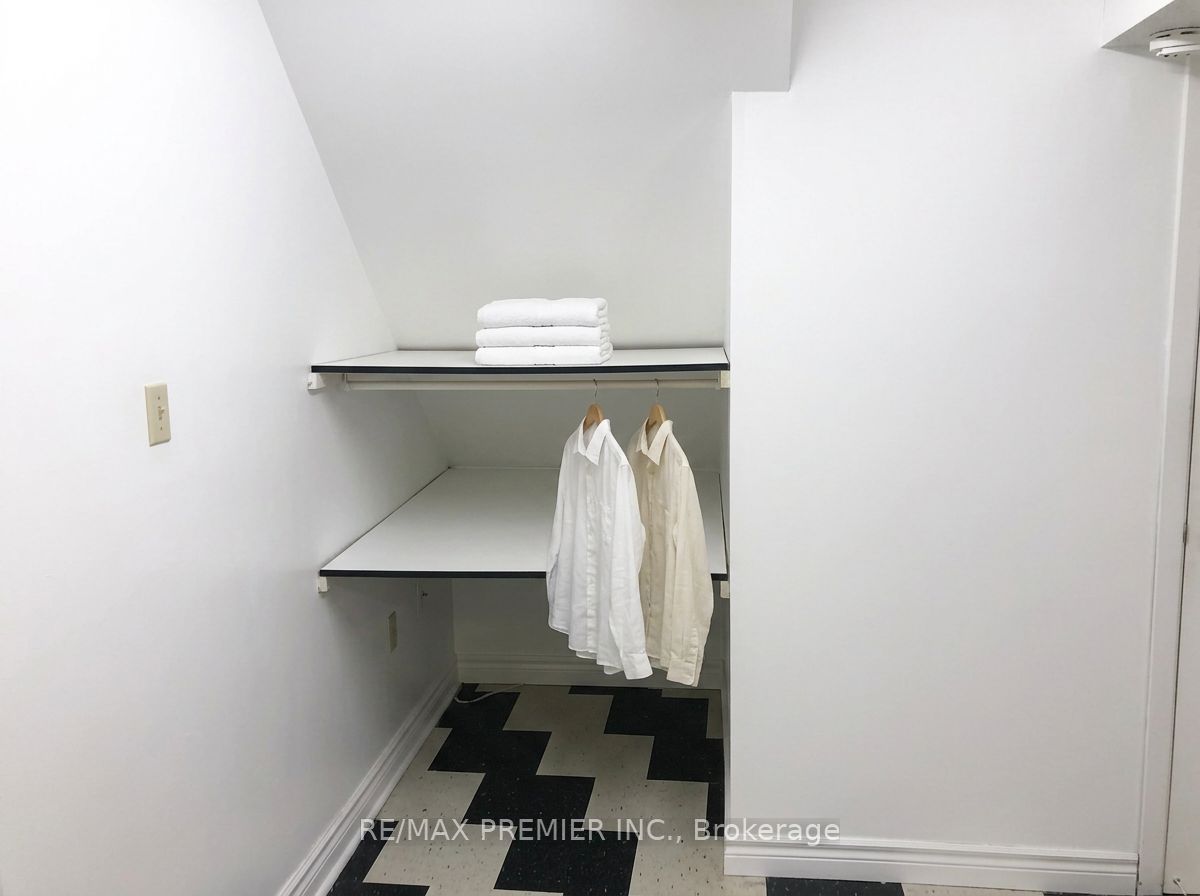 46 Belmont Crescent Bsmt, Vaughan, ON L6A 1L5 photo 4