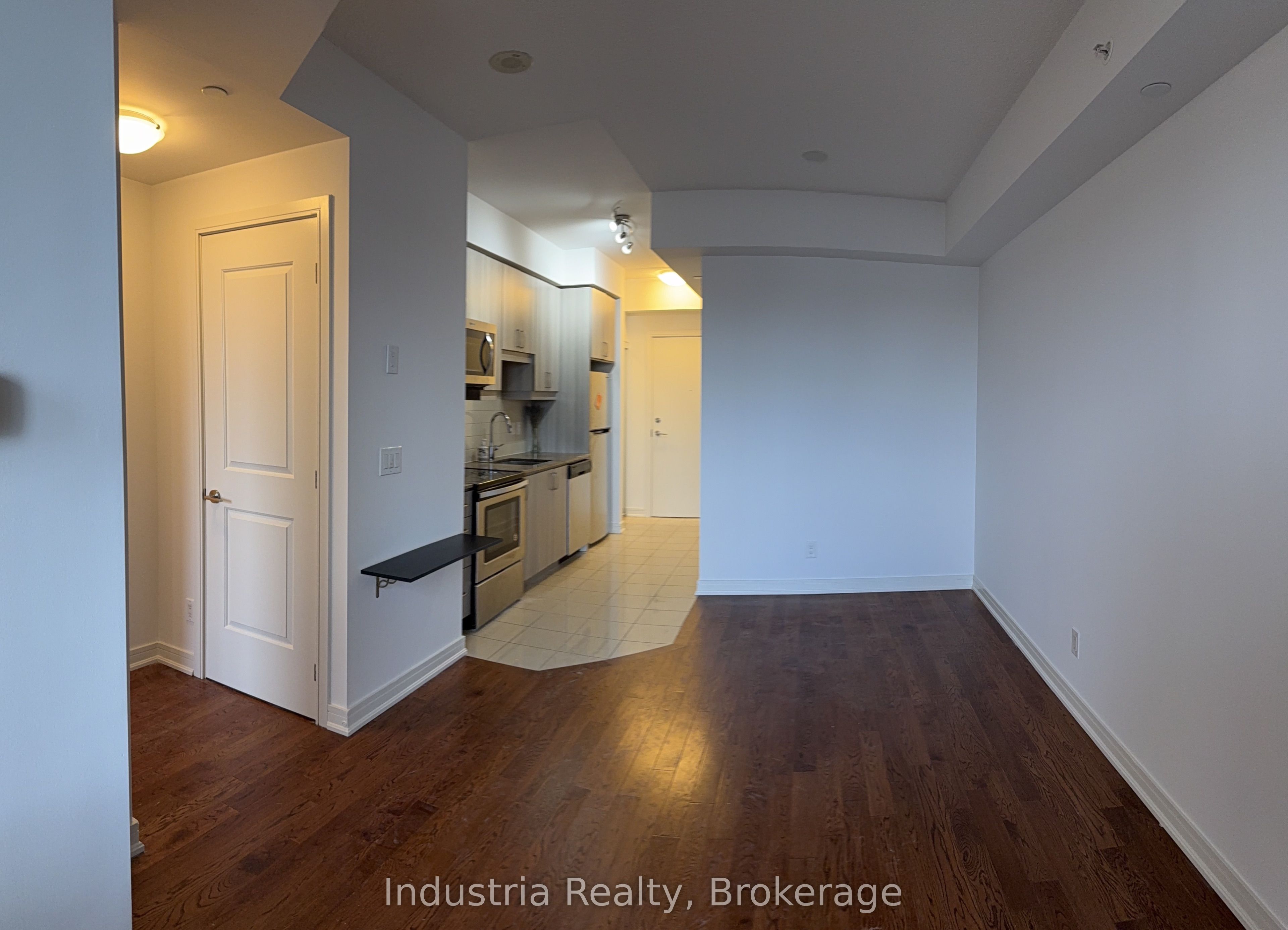 9201 Yonge Street NW701, Richmond Hill, ON L4C 1H9 photo 5