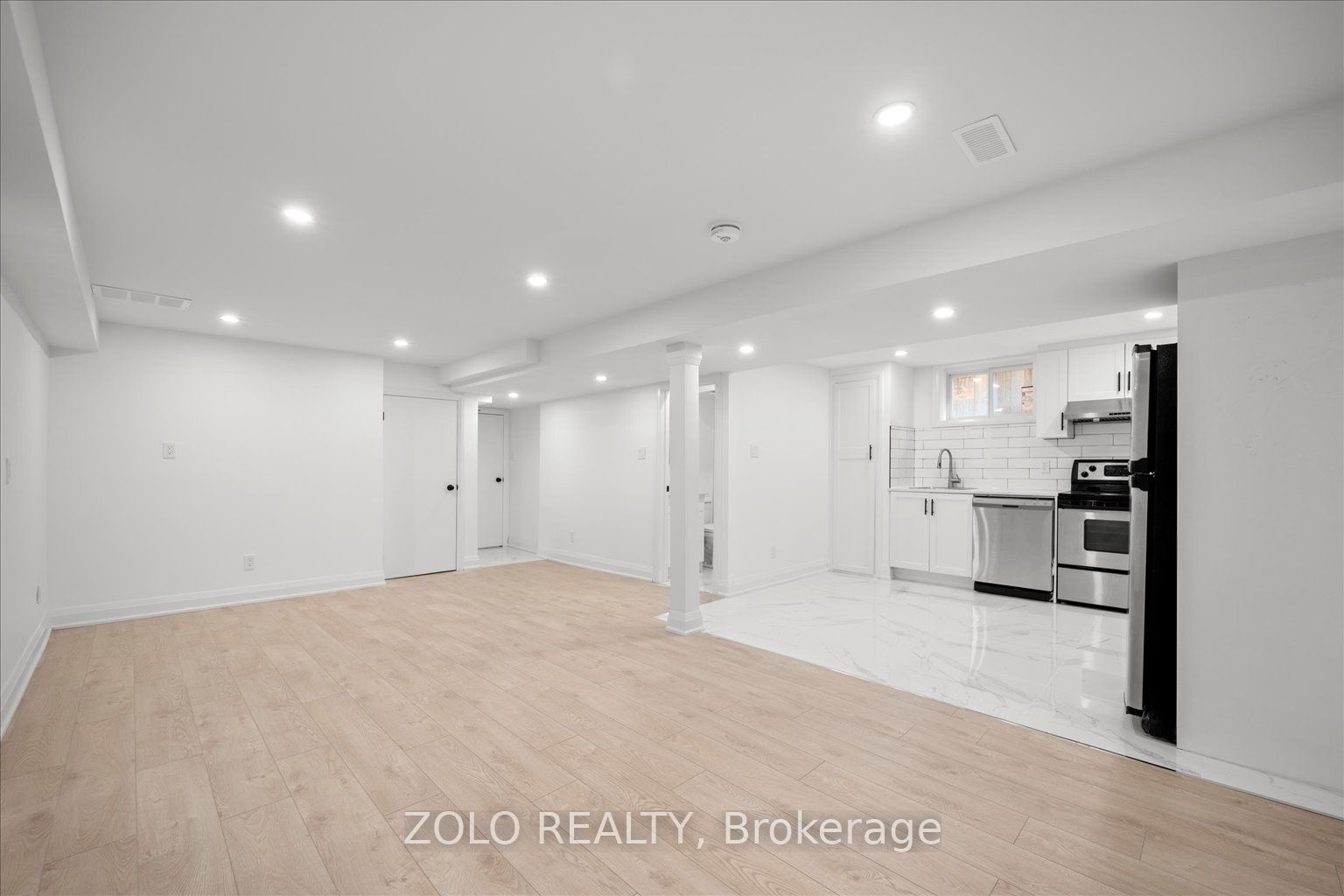 278 Alex Doner Drive Lower, Newmarket, ON L3X 1G6 photo 5