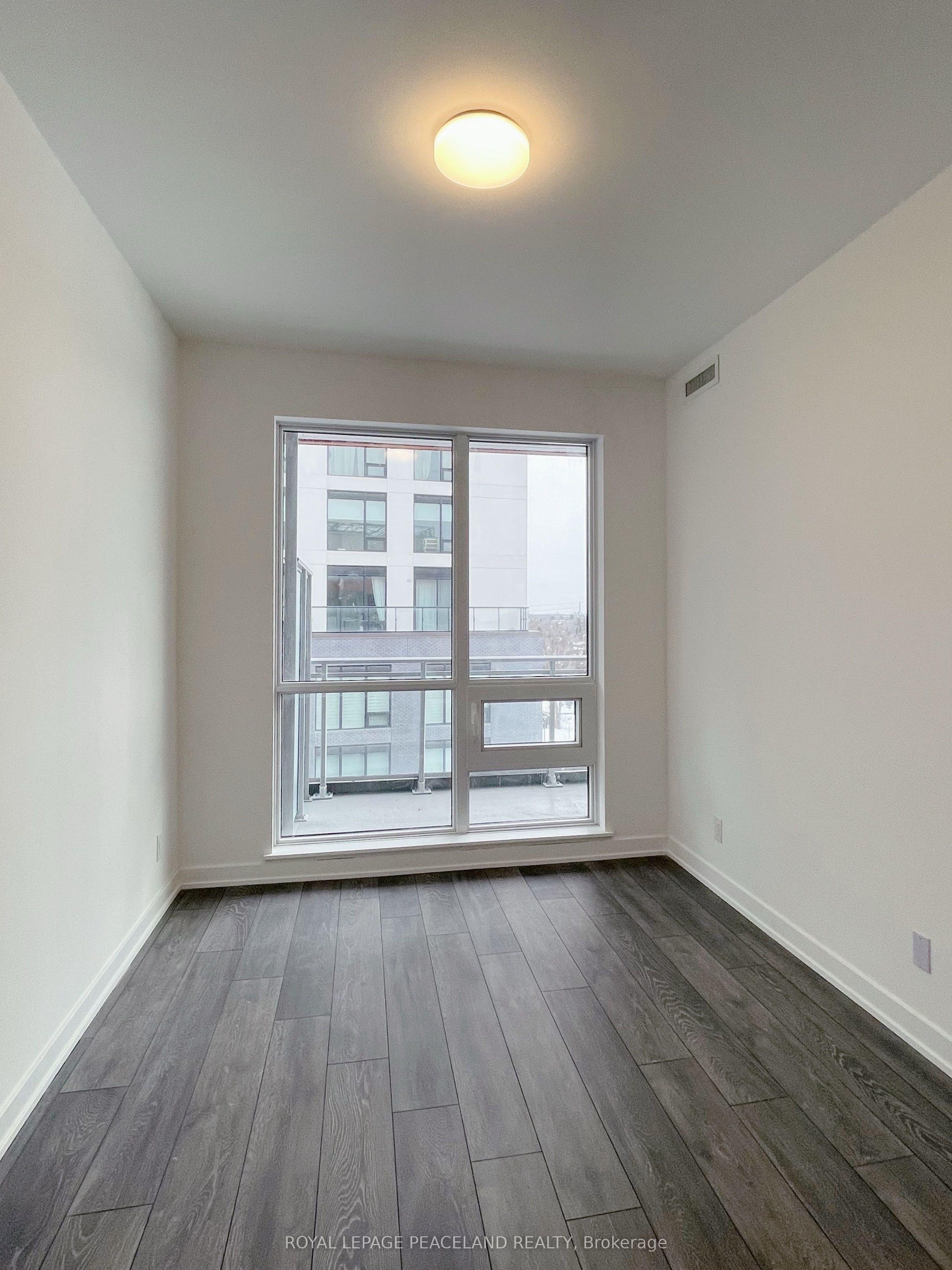 8888 Yonge Street 609, Richmond Hill, ON L4C 5V6 photo 5