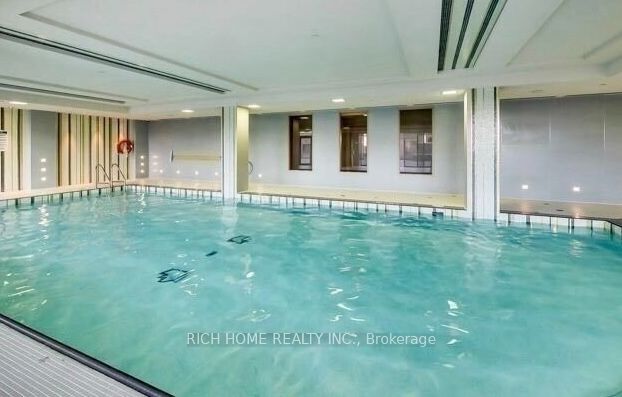 7165 Yonge Street 1205, Markham, ON L3T 0C9 photo 3