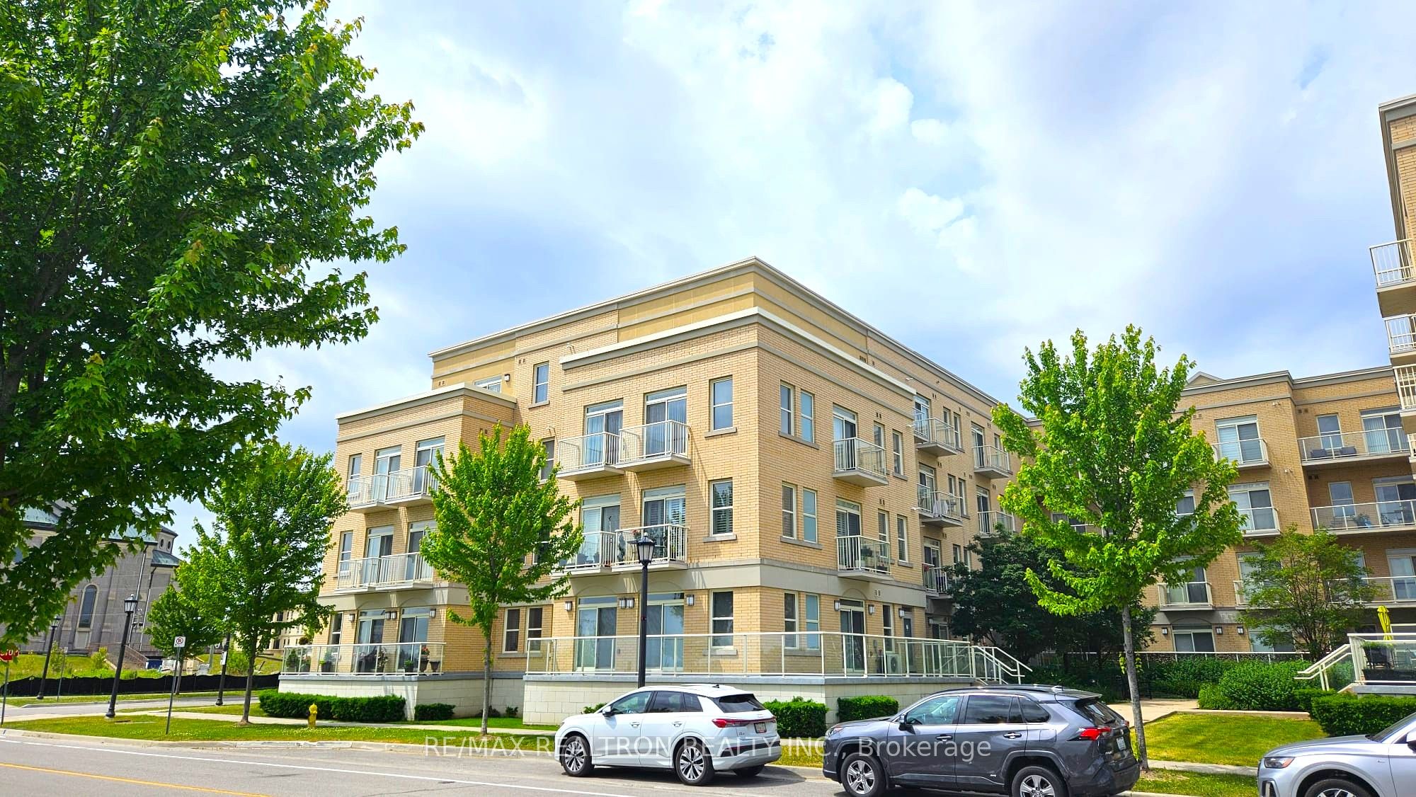 28 Prince Regent Street 306, Markham, ON L6C 0V5