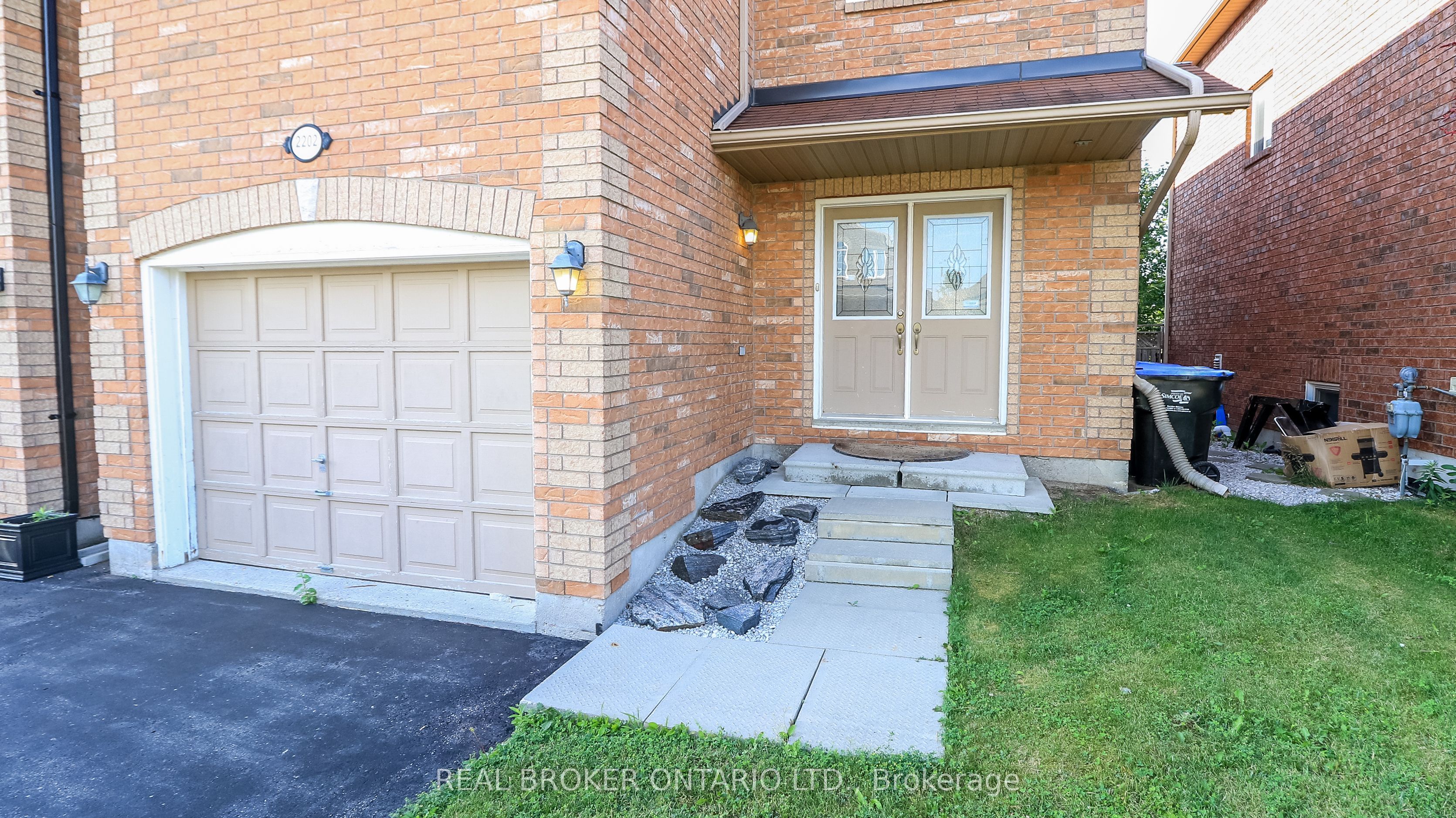 2202 Batters Loop, Innisfil, ON L9S 0C8 photo 2
