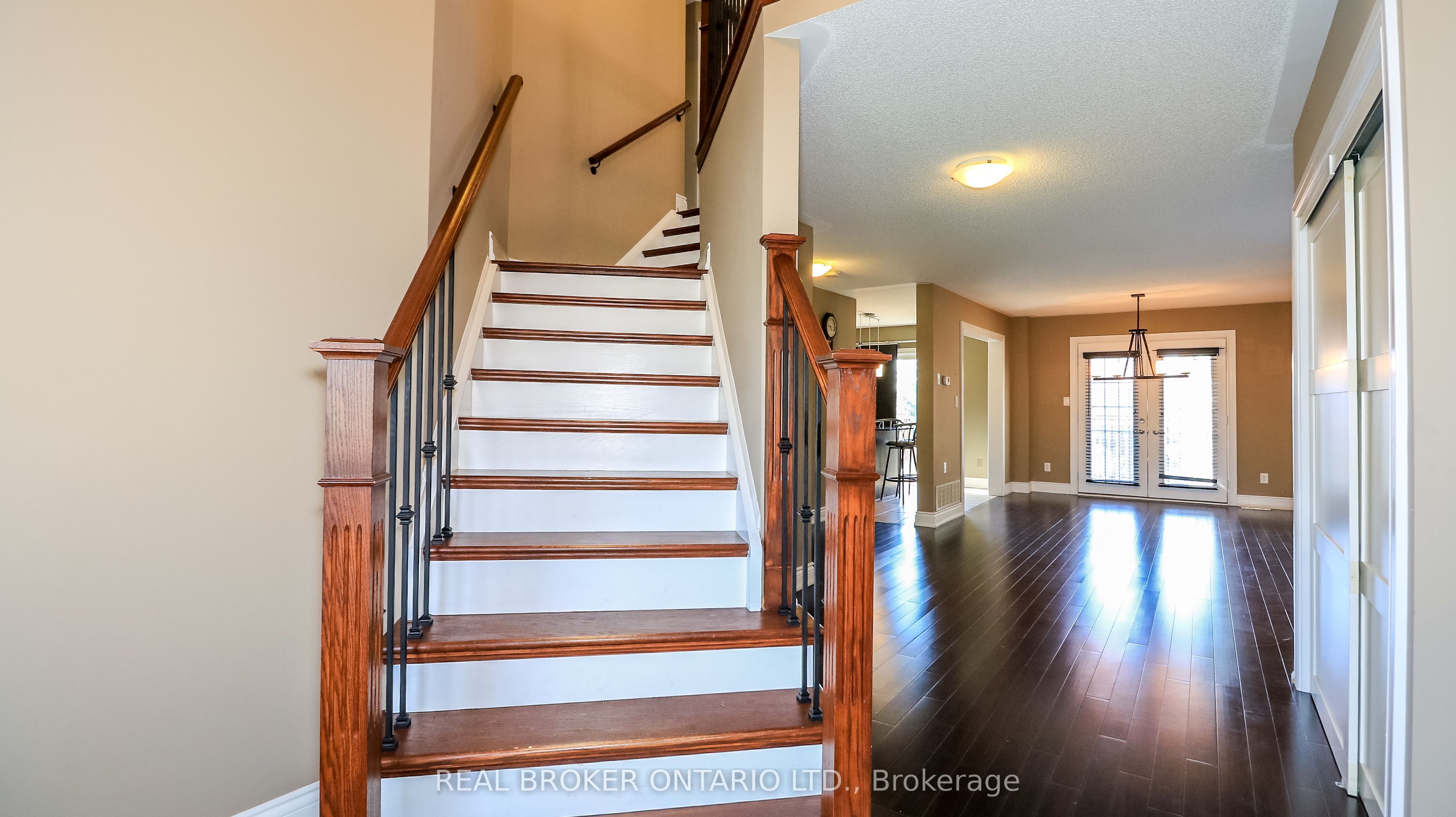 2202 Batters Loop, Innisfil, ON L9S 0C8 photo 4