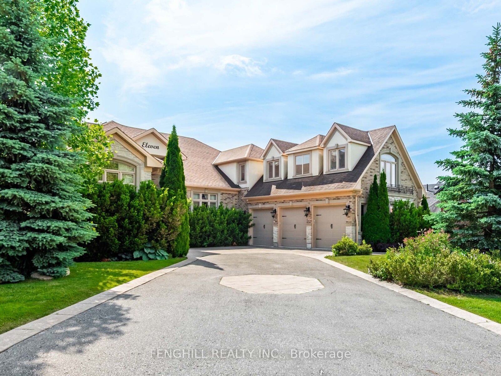 11 Macleod Estate Court, Richmond Hill, ON L4E 0B1 photo 3