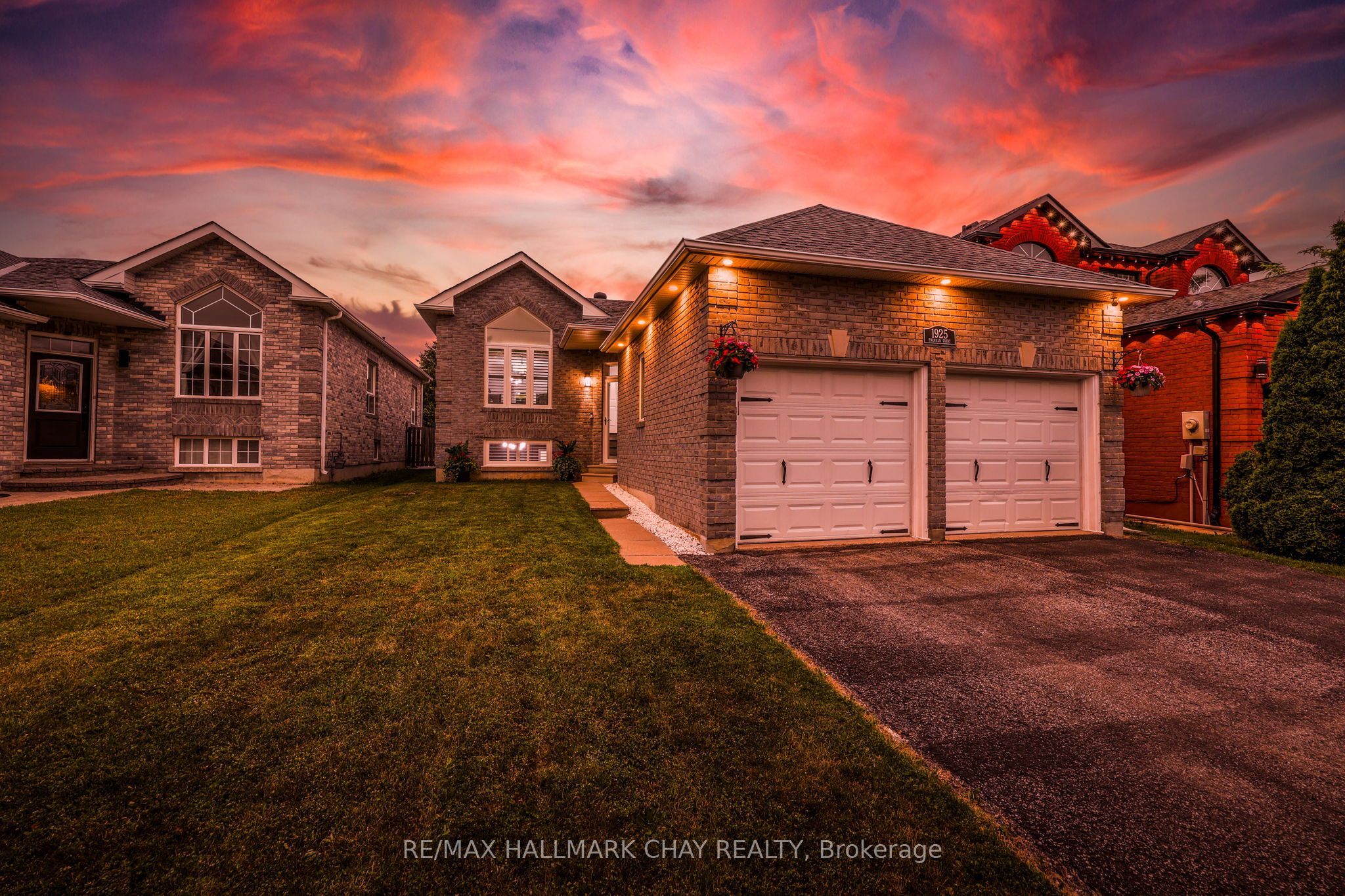 1925 Emerald Court, Innisfil, ON L9S 2A4 photo 2