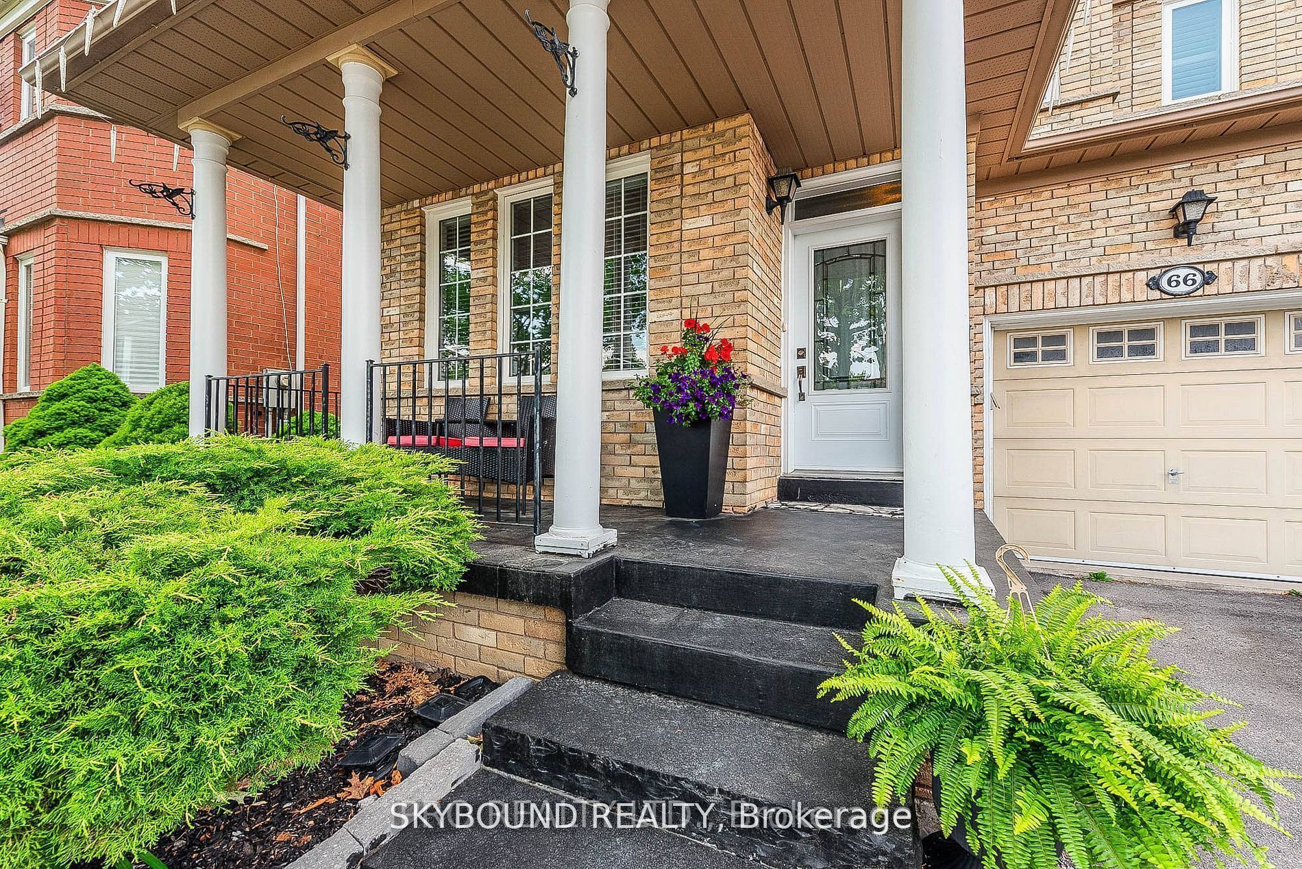66 Skylark Drive, Vaughan, ON L4H 2C4 photo 3