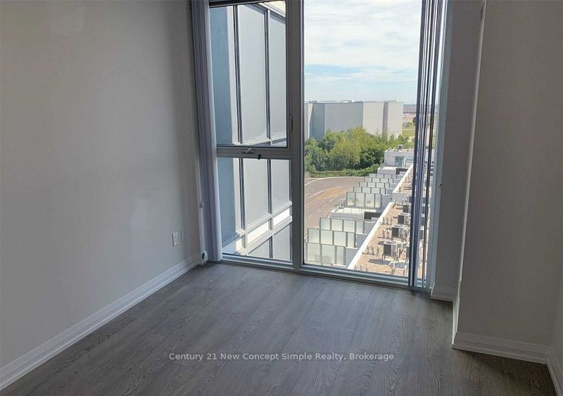 7895 Jane Street 716, Vaughan, ON L4K 0K2 photo 2