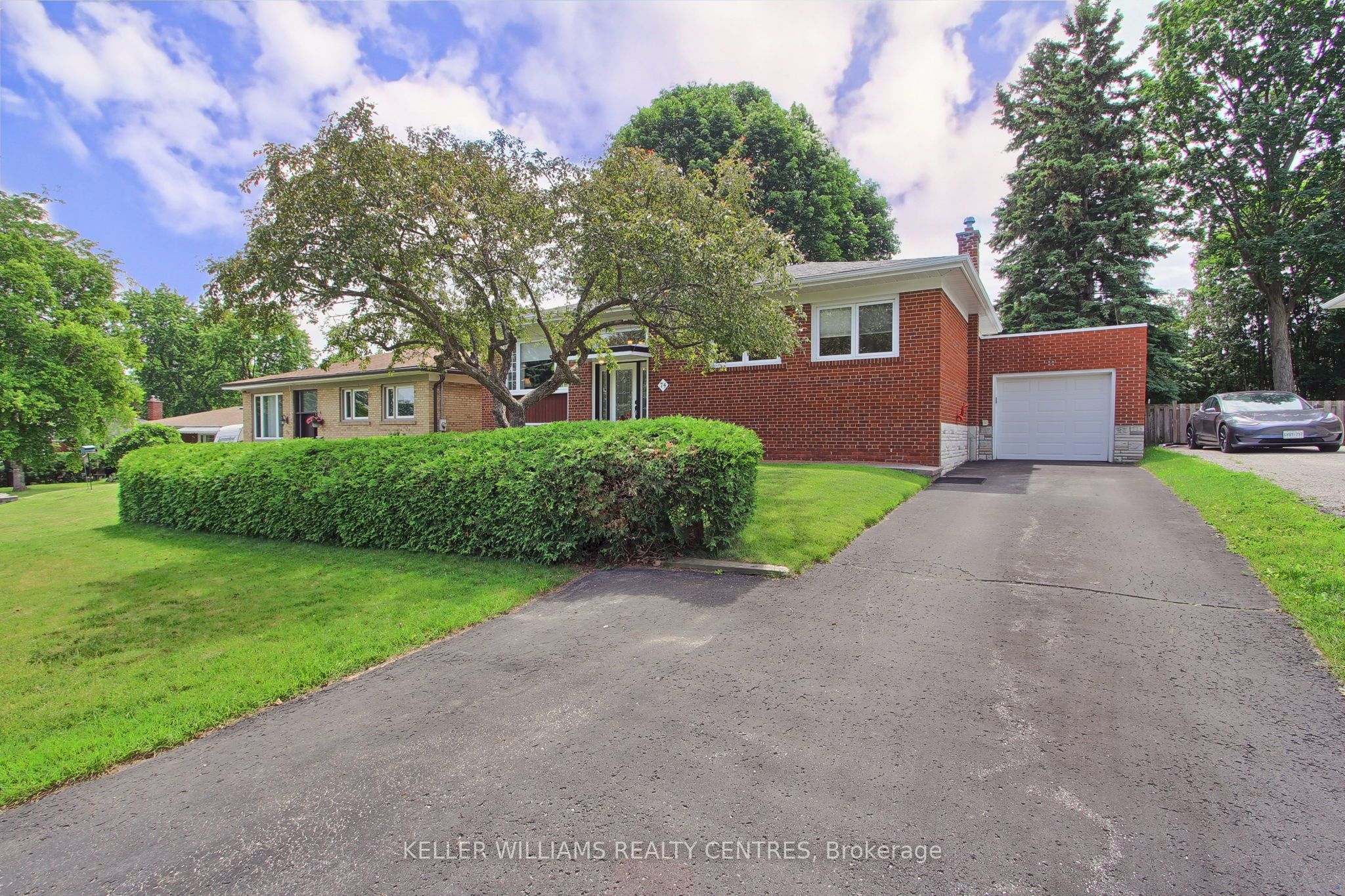 74 Boothbay Crescent, Newmarket, ON L3Y 1Y5 photo 4