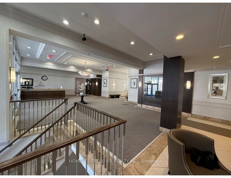 20 North Park Road 509, Vaughan, ON L4J 0G7 photo 3