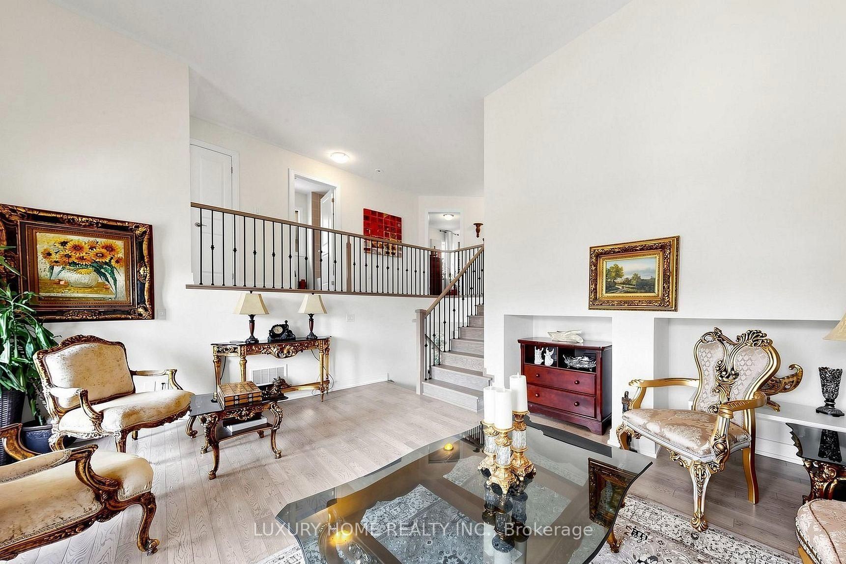 78 BEN SINCLAIR Avenue, East Gwillimbury, ON L0G 1R0 photo 3