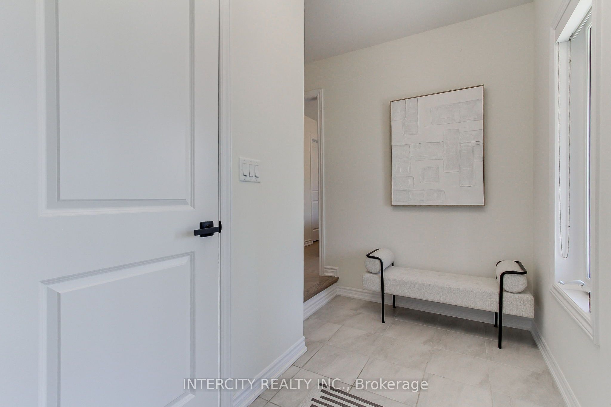 130 Blick Crescent, Aurora, ON L4G 4A9 photo 3