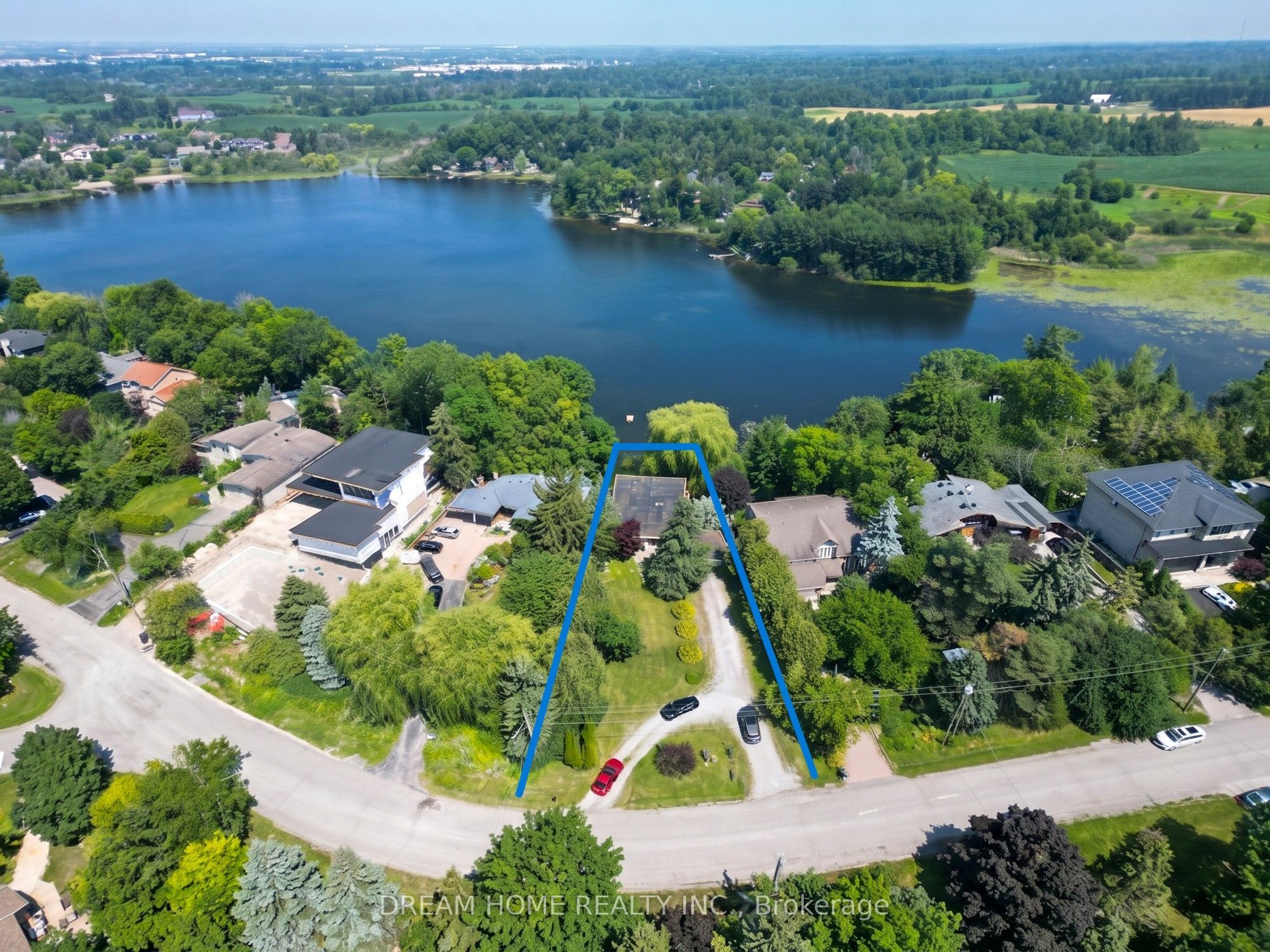74 Lakeview Avenue, Whitchurch-Stouffville, ON L4A 2G9
